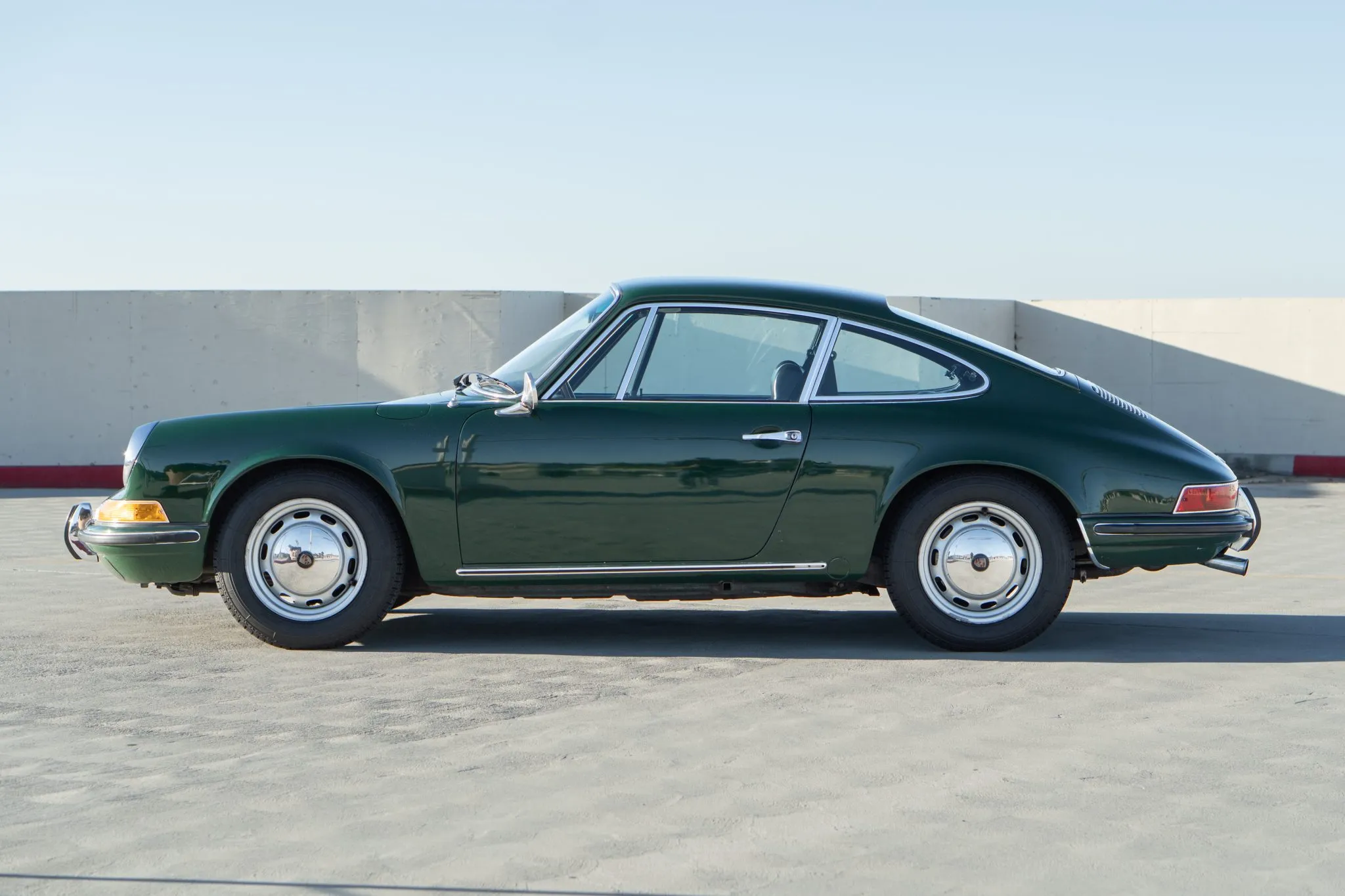 Load larger image of 1969 Porsche 912 Coupe - Stuttcars Classified