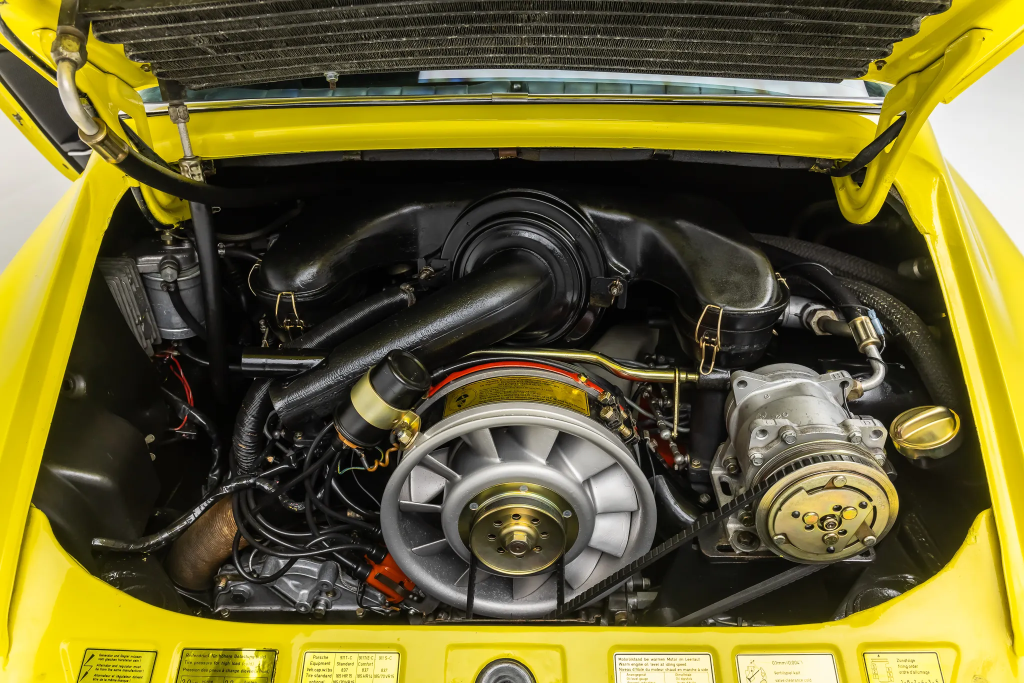 Load larger image of 1971 Porsche 911S Targa - Stuttcars Classified