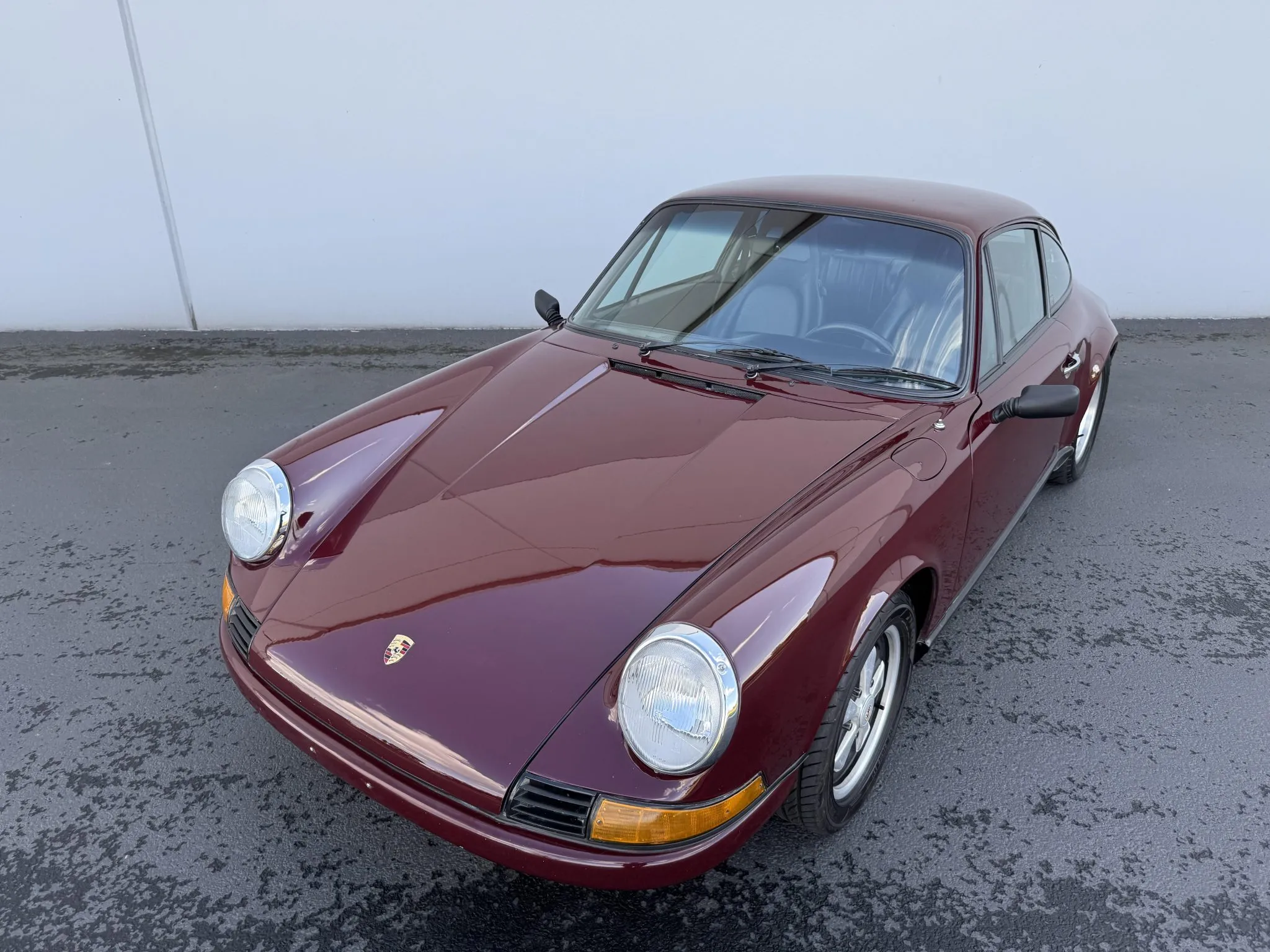 Load larger image of 1971 Porsche 911T Coupe - Stuttcars Classified