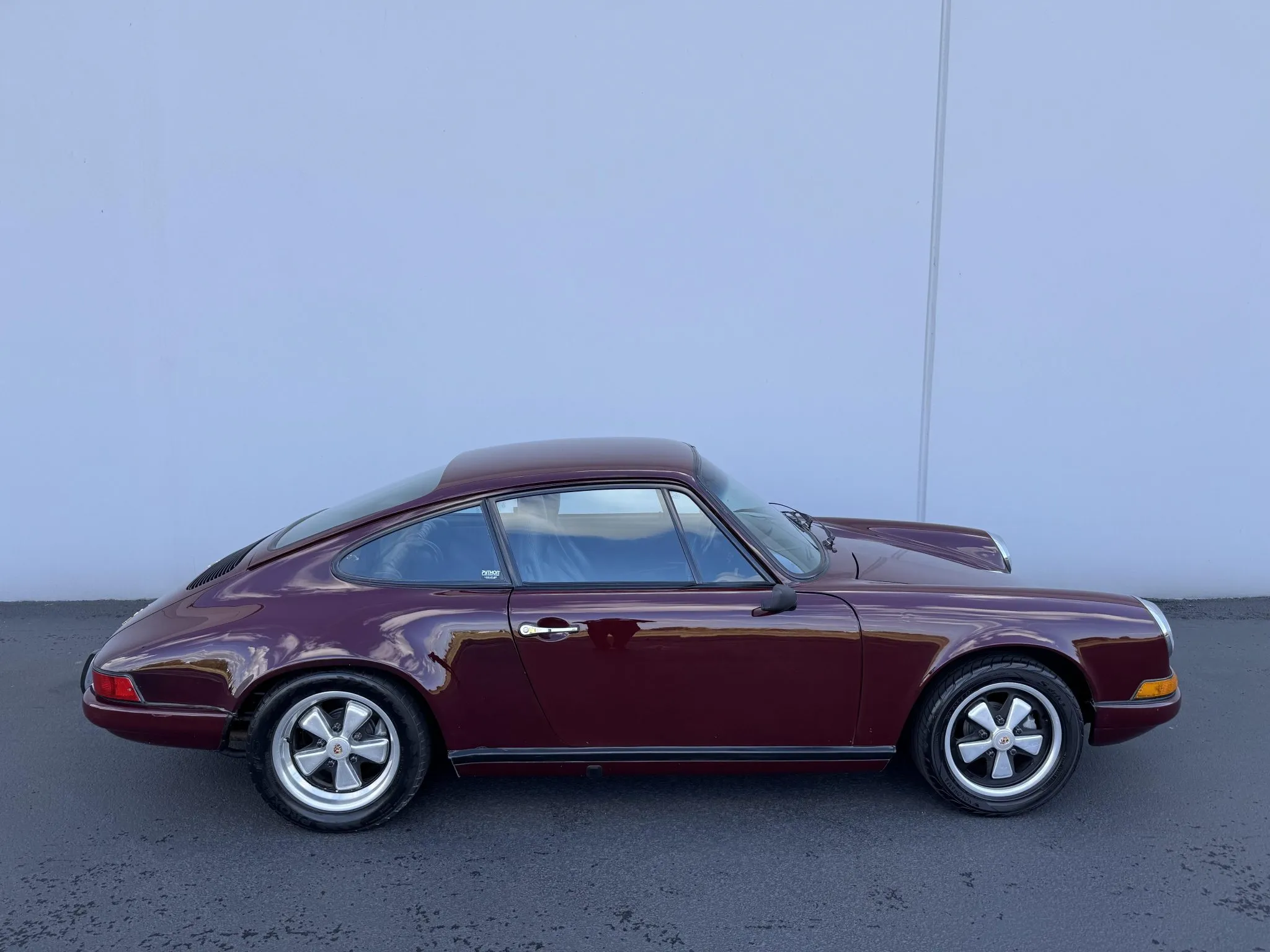 Load larger image of 1971 Porsche 911T Coupe - Stuttcars Classified