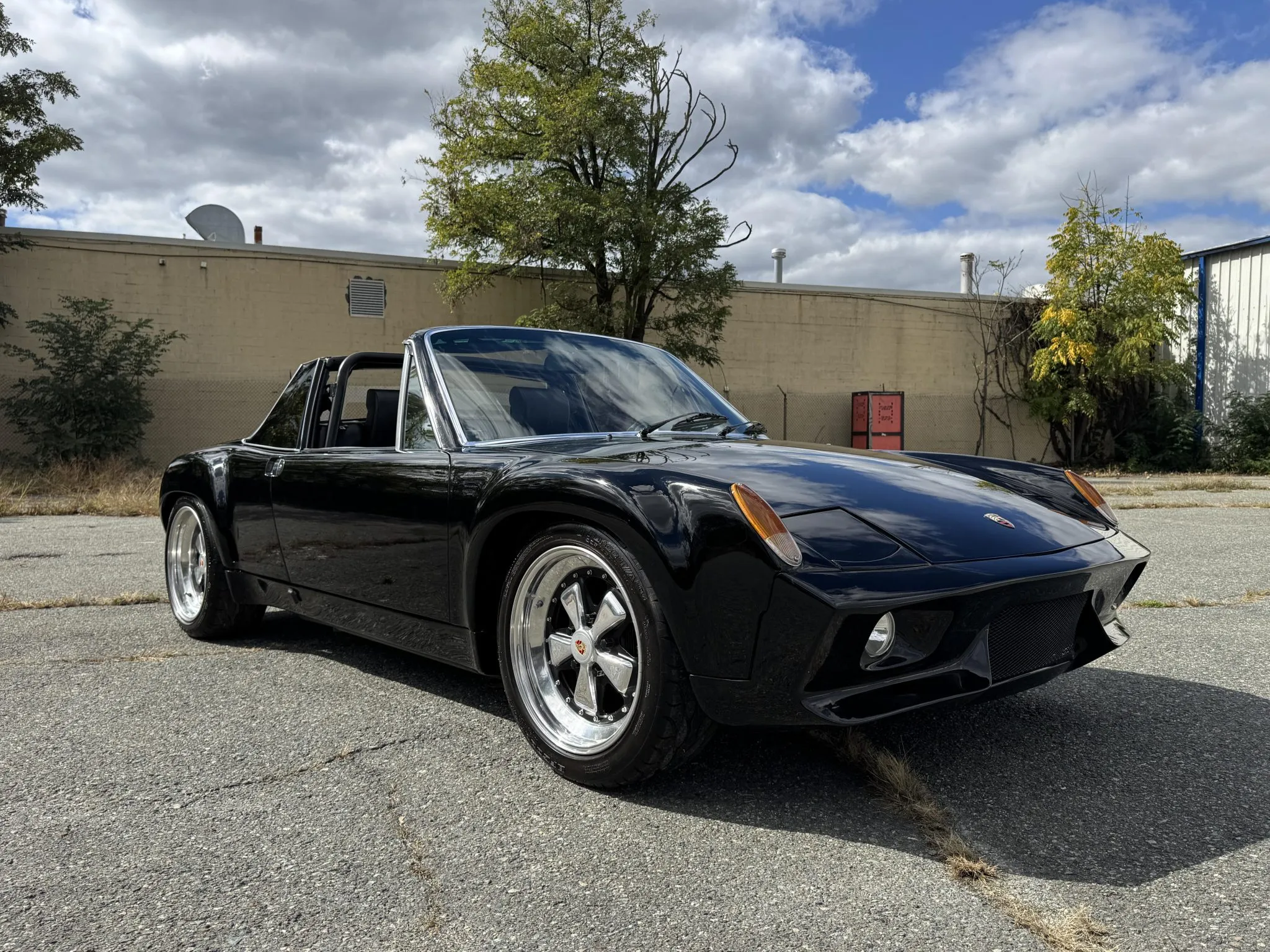 Load larger image of V8-Powered 1974 Porsche 914 - Stuttcars Classified