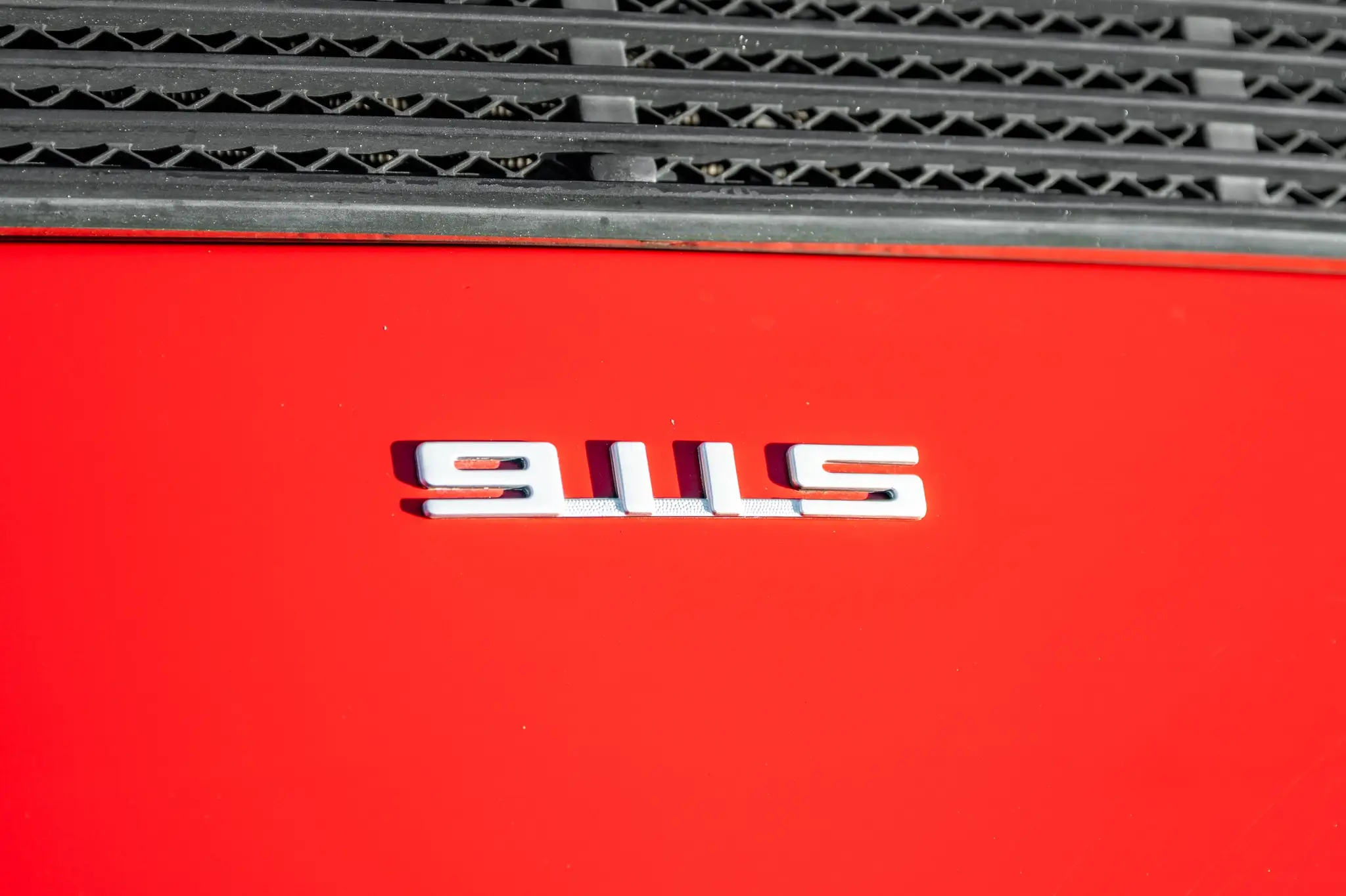 Load larger image of 1975 Porsche 911S Targa - Stuttcars Classified