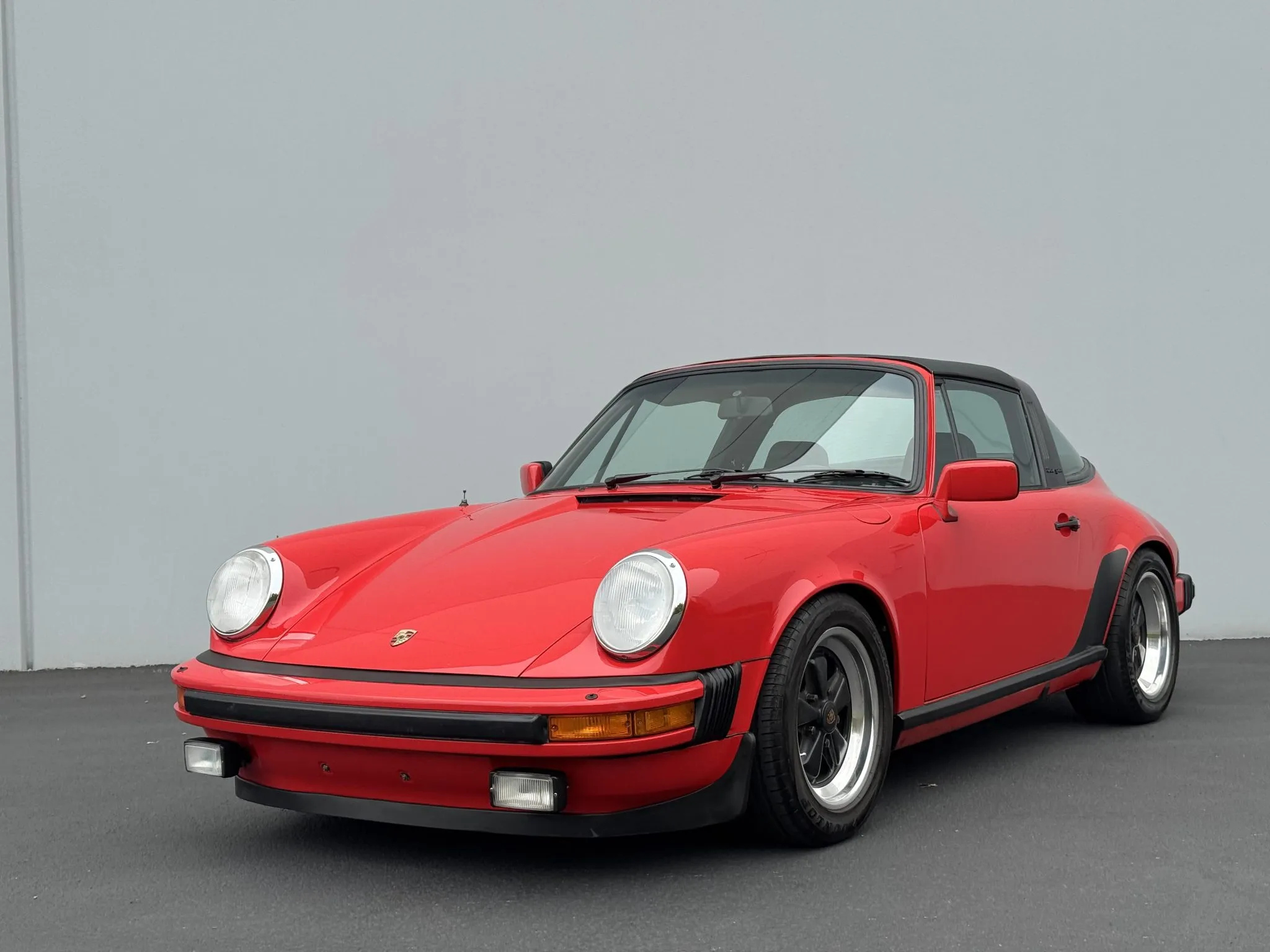 Load larger image of 1982 Porsche 911SC Targa - Stuttcars Classified