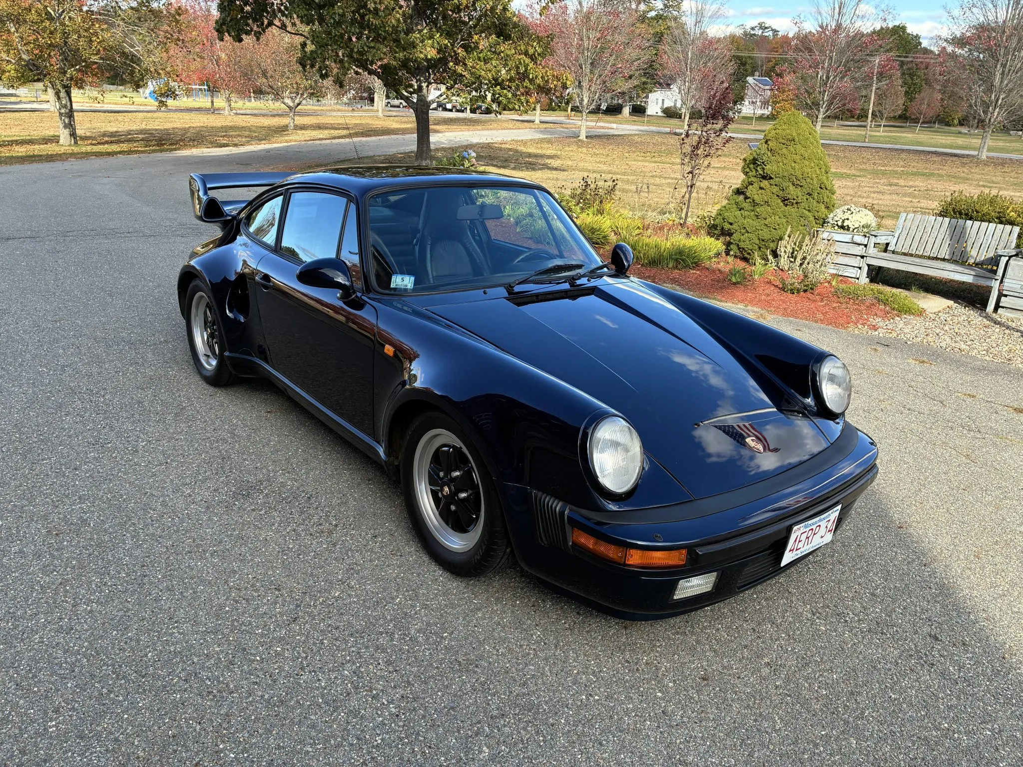 Load larger image of RoW 1982 Porsche 911SC Coupe Twin-Plug 3.2L - Stuttcars Classified