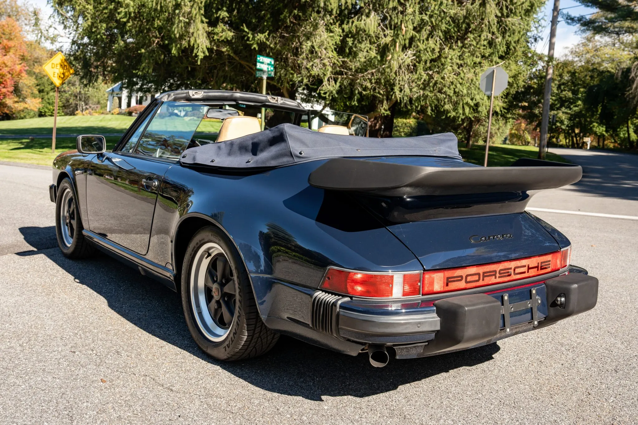 Load larger image of 1986 Porsche 911 Carrera Cabriolet - Stuttcars Classified