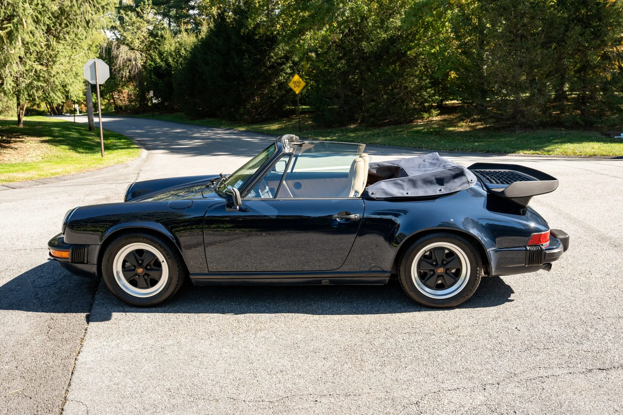 Load larger image of 1986 Porsche 911 Carrera Cabriolet - Stuttcars Classified