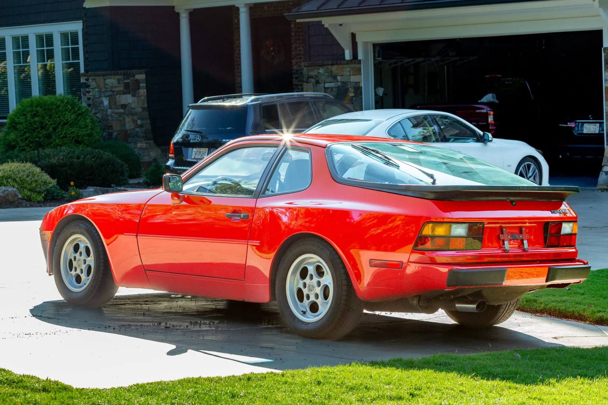 Load larger image of 1986 Porsche 944 - Stuttcars Classified