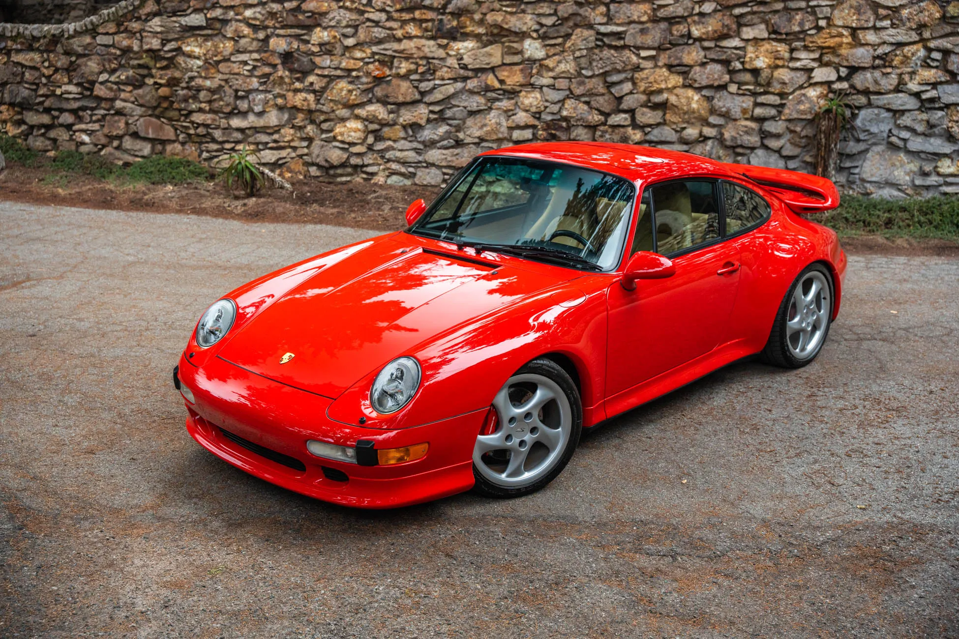 Load larger image of 1997 Porsche 911 Carrera 4S - Stuttcars Classified