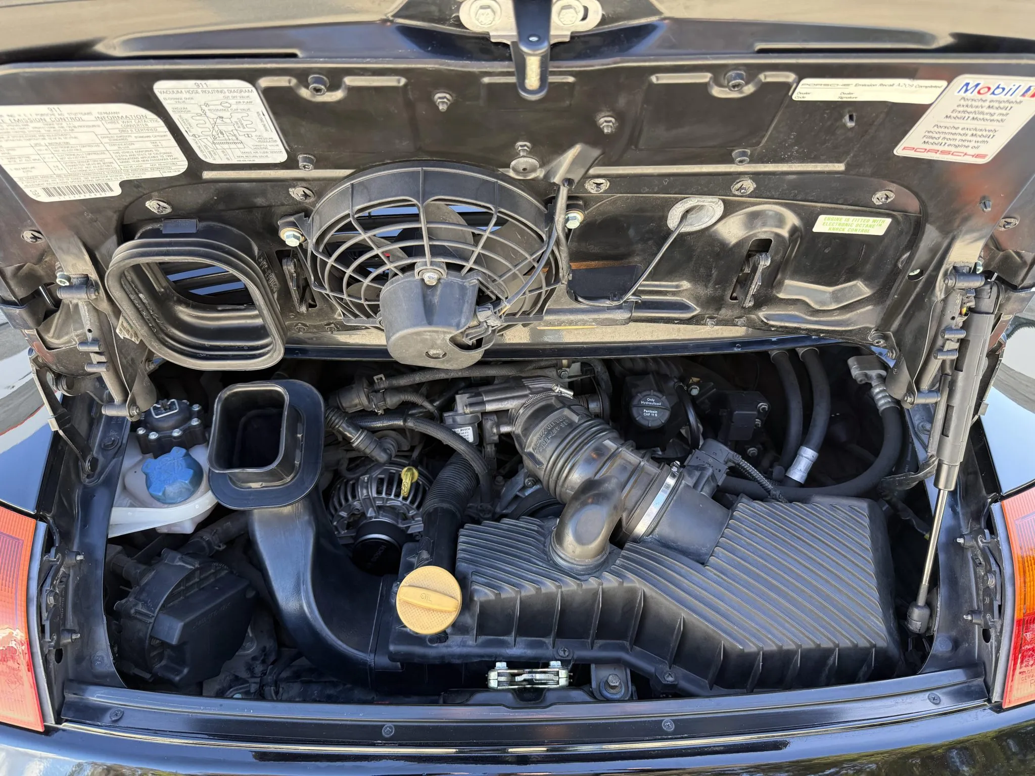 Load larger image of 1999 Porsche 911 Carrera Cabriolet - Stuttcars Classified