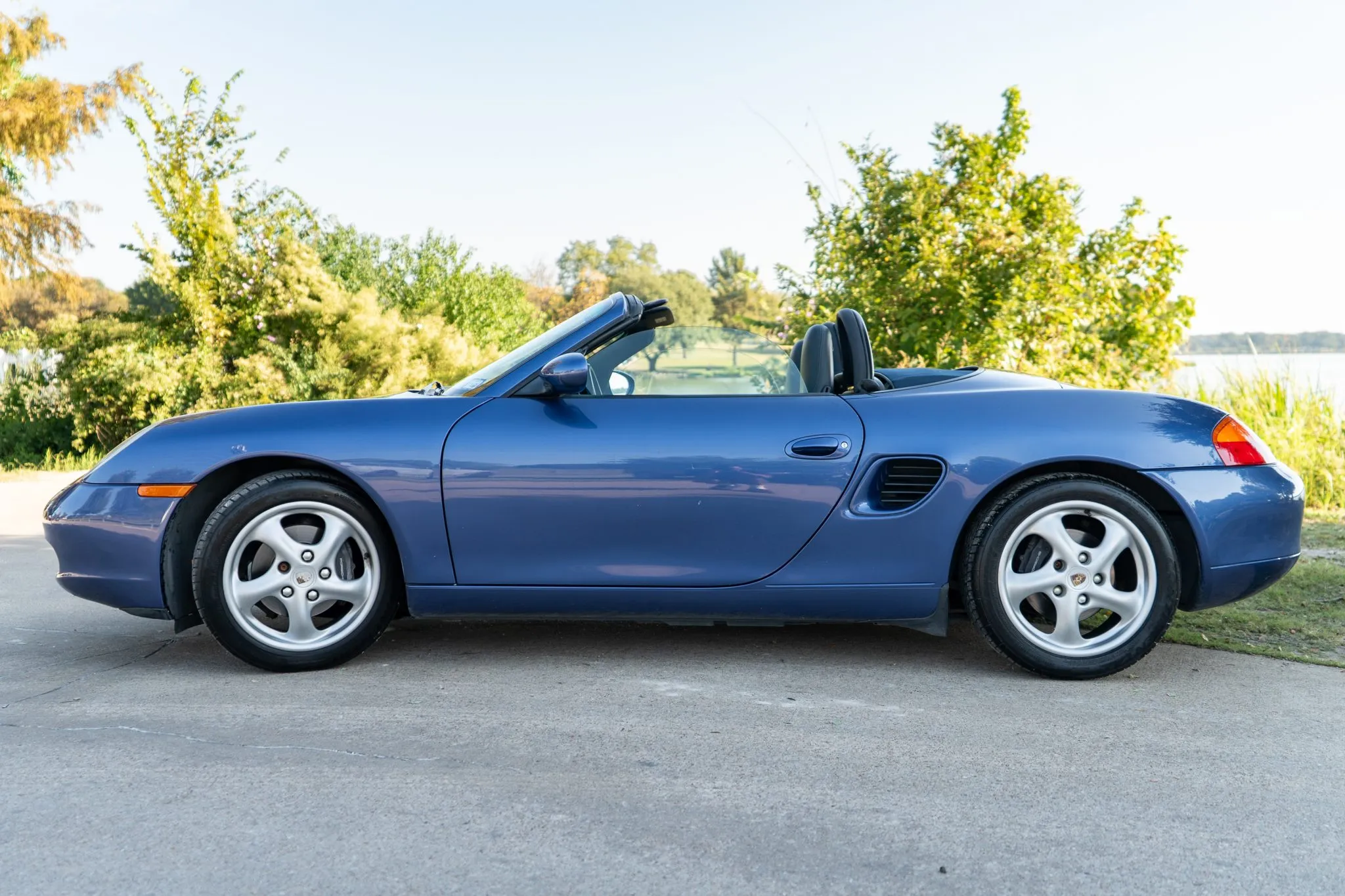 Load larger image of 1999 Porsche Boxster - Stuttcars Classified