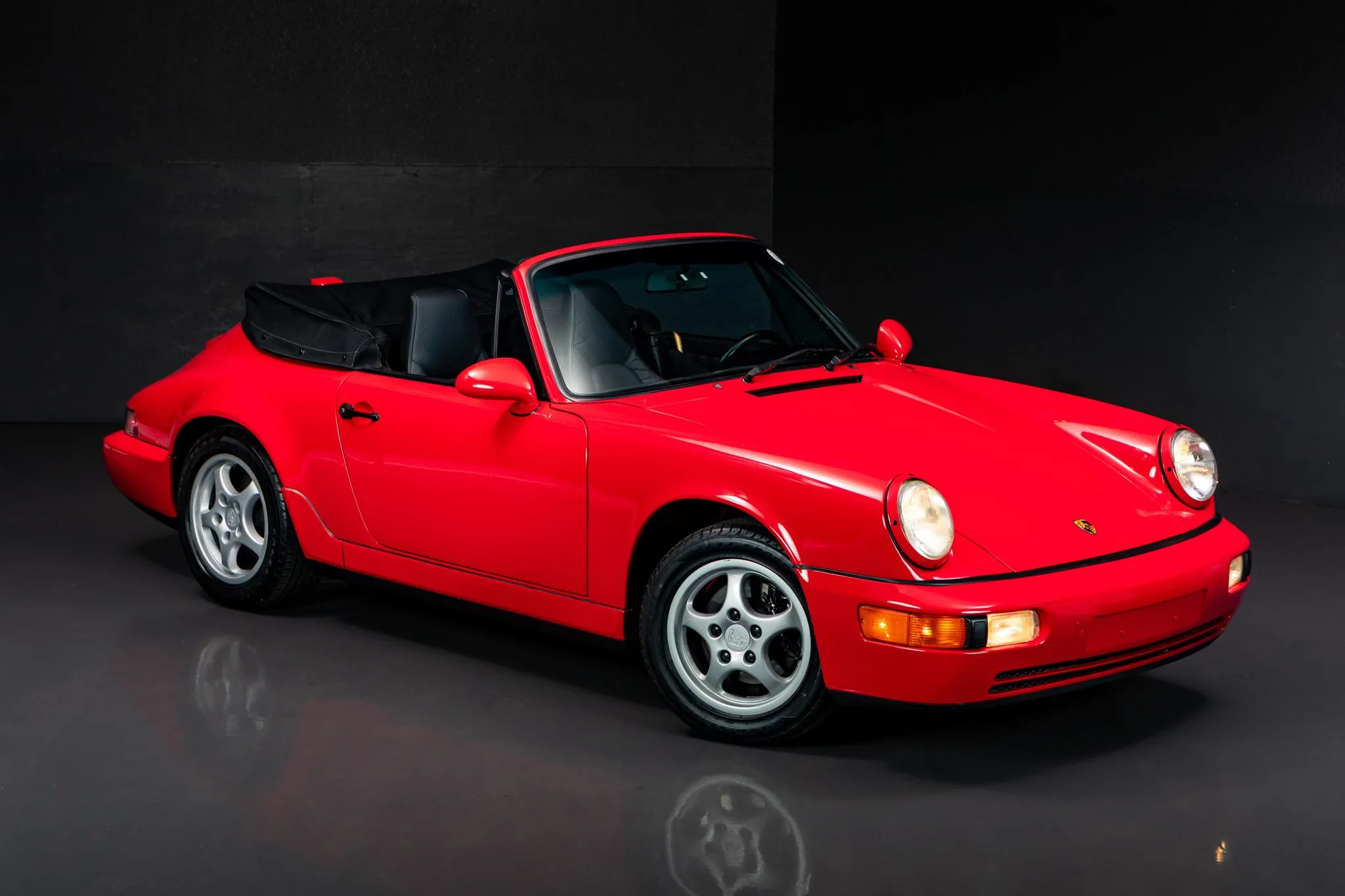 Load larger image of 1992 Porsche 911 Carrera 2 Cabriolet - Stuttcars Classified
