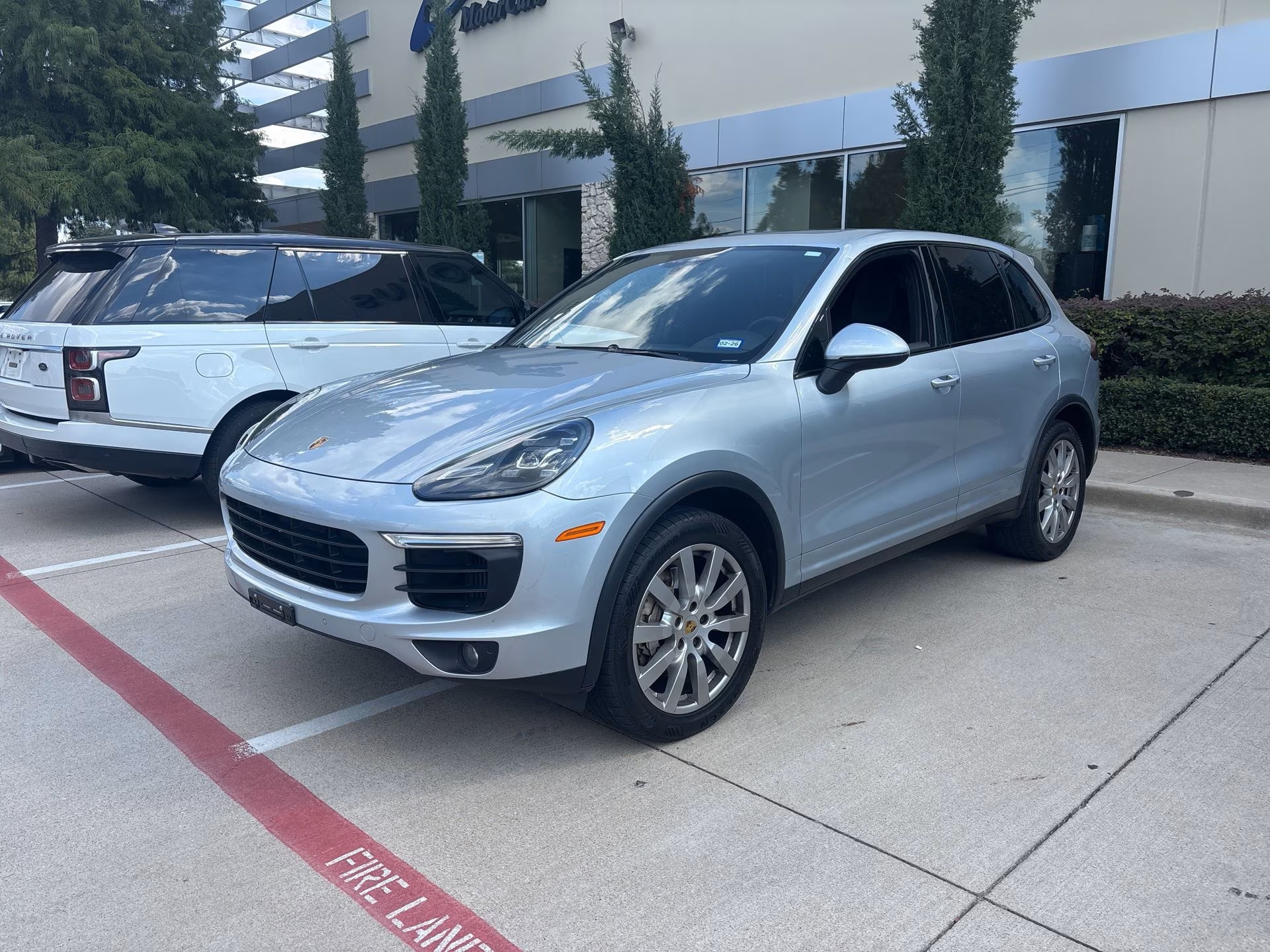 Load larger image of 2017 Porsche Cayenne S - Stuttcars Classified