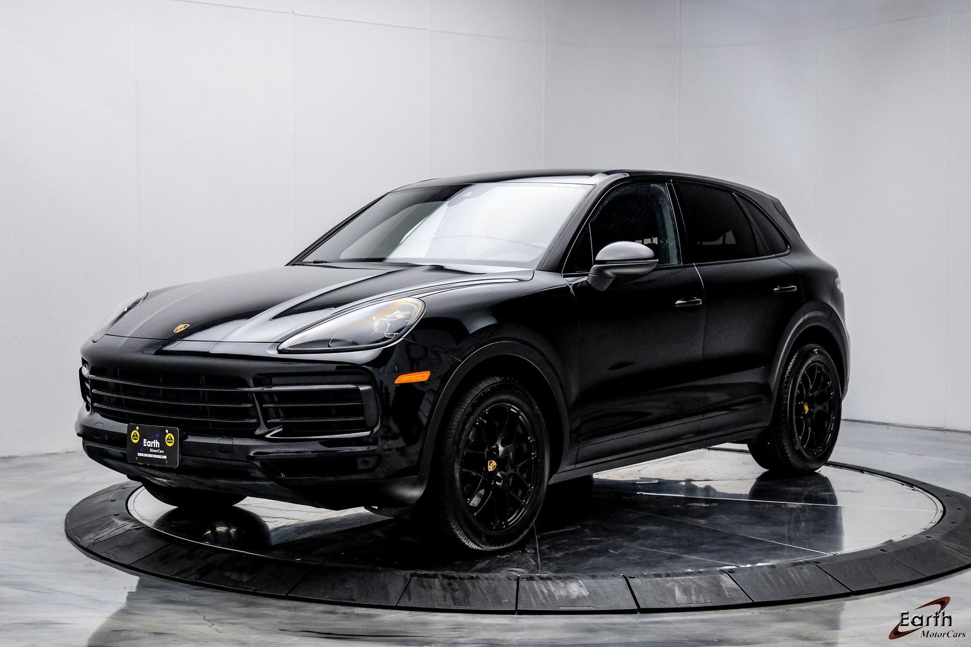 Load larger image of 2020 Porsche Cayenne - Stuttcars Classified