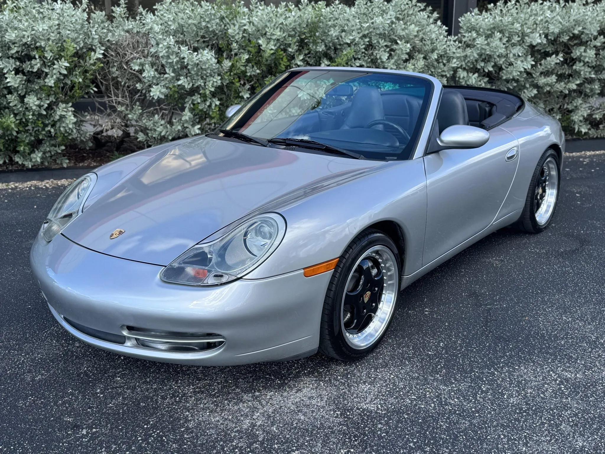 Load larger image of 2000 Porsche 911 Carrera 4 Cabriolet - Stuttcars Classified