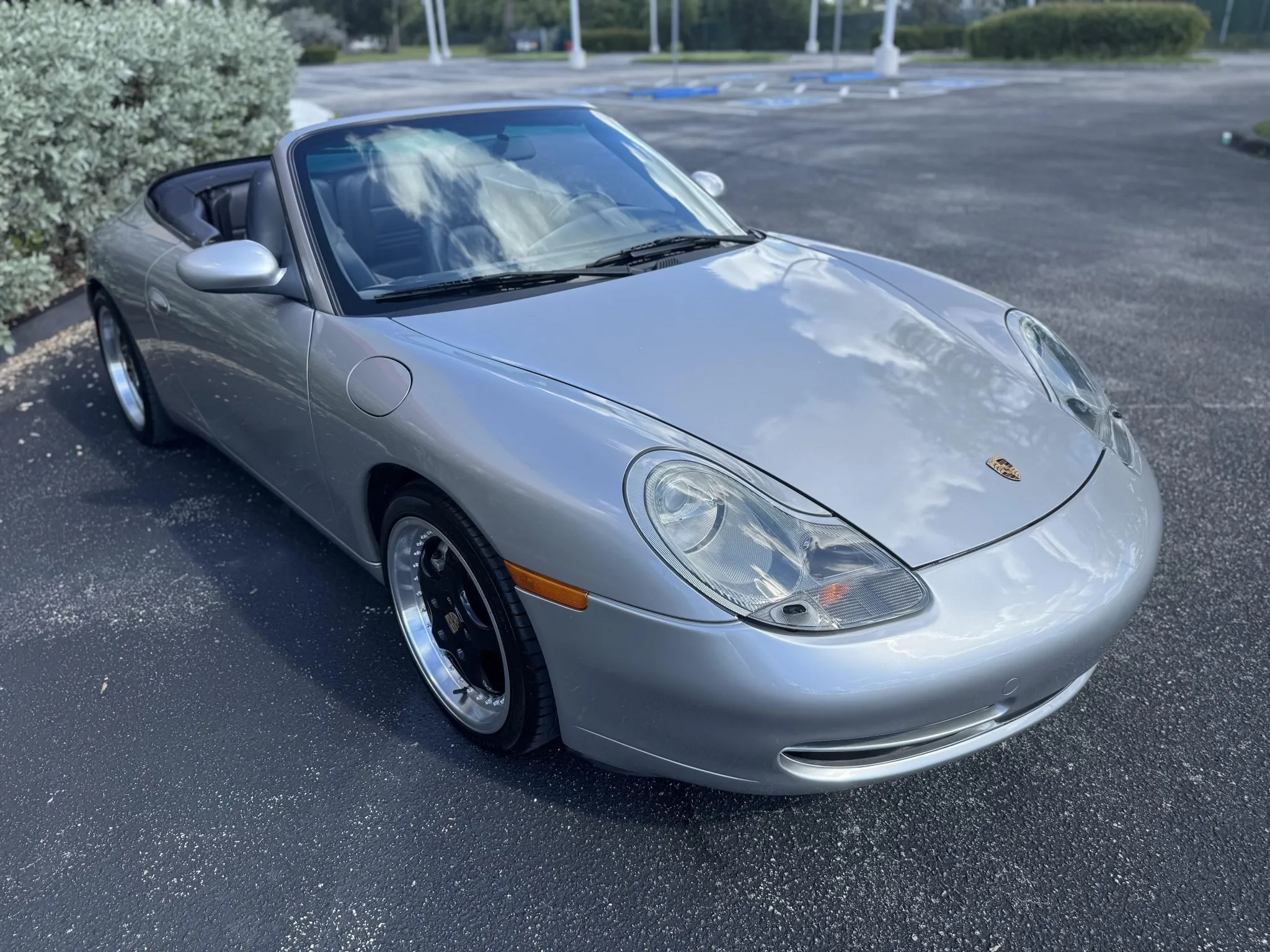 Load larger image of 2000 Porsche 911 Carrera 4 Cabriolet - Stuttcars Classified