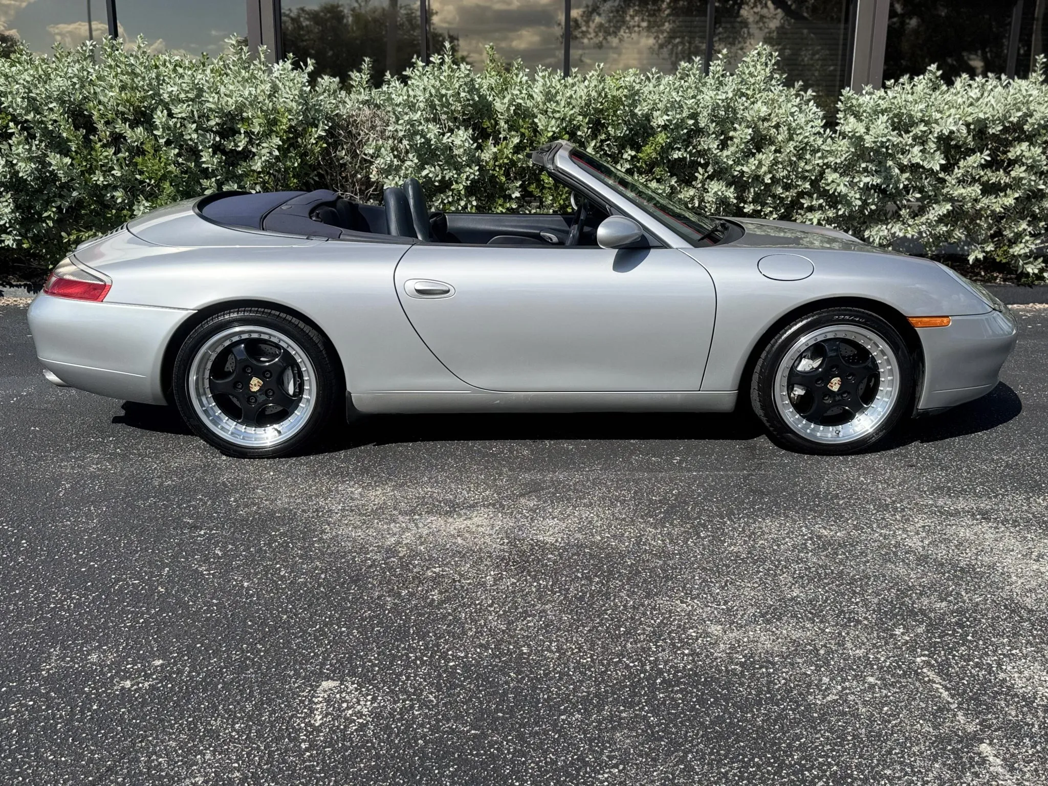 Load larger image of 2000 Porsche 911 Carrera 4 Cabriolet - Stuttcars Classified