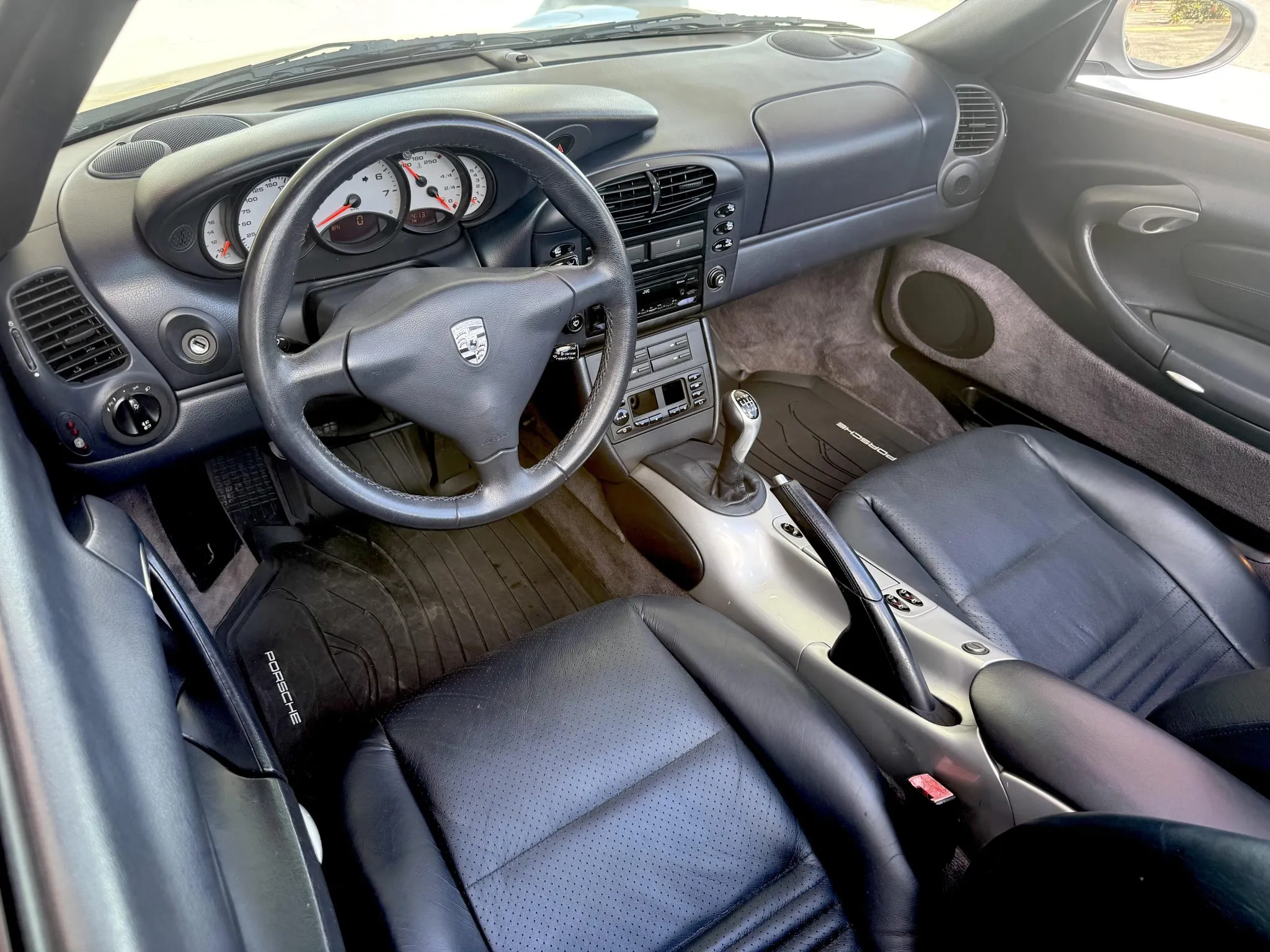 Load larger image of 2000 Porsche 911 Carrera 4 Cabriolet - Stuttcars Classified