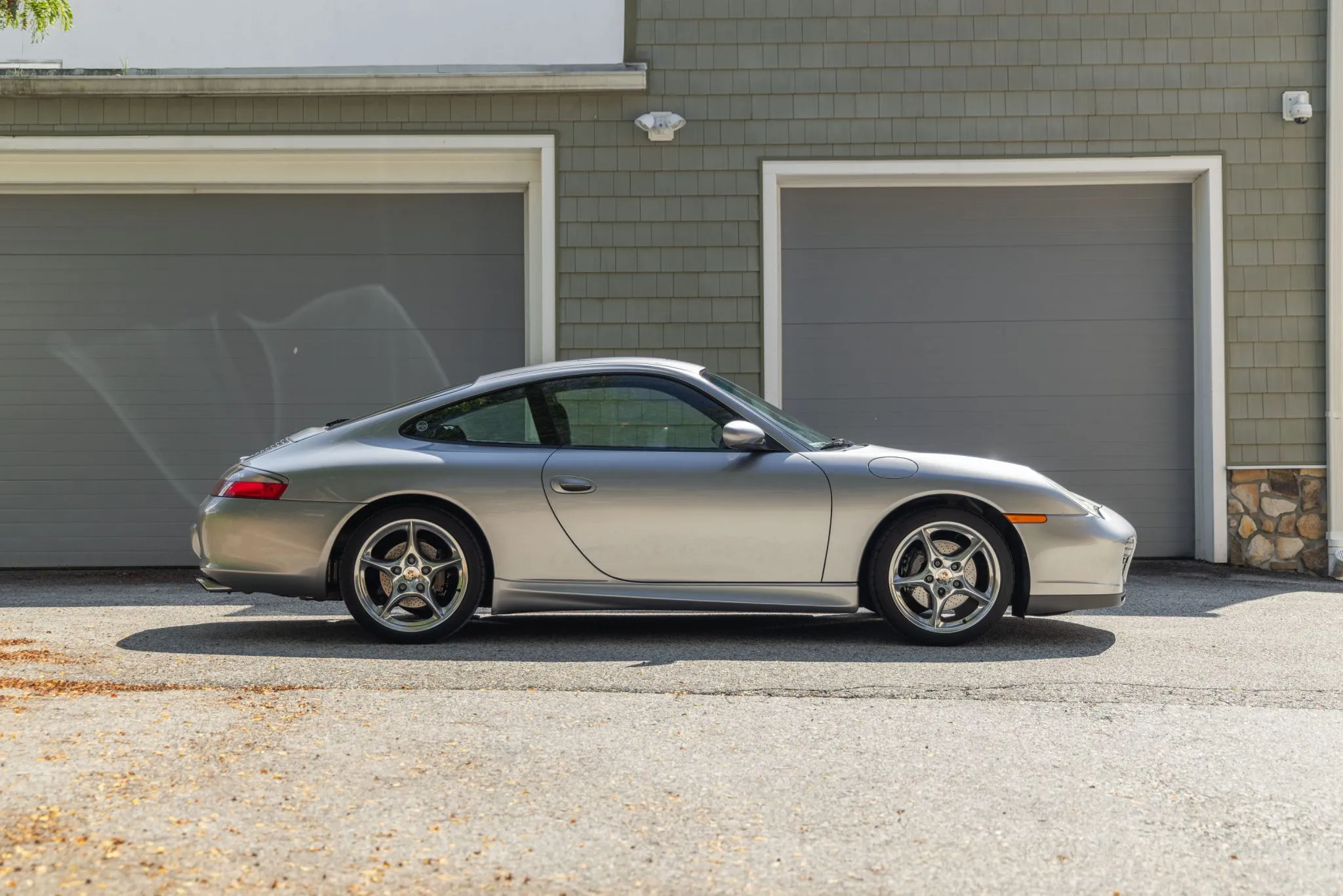 Load larger image of 2004 Porsche 911 40th Anniversary - Stuttcars Classified
