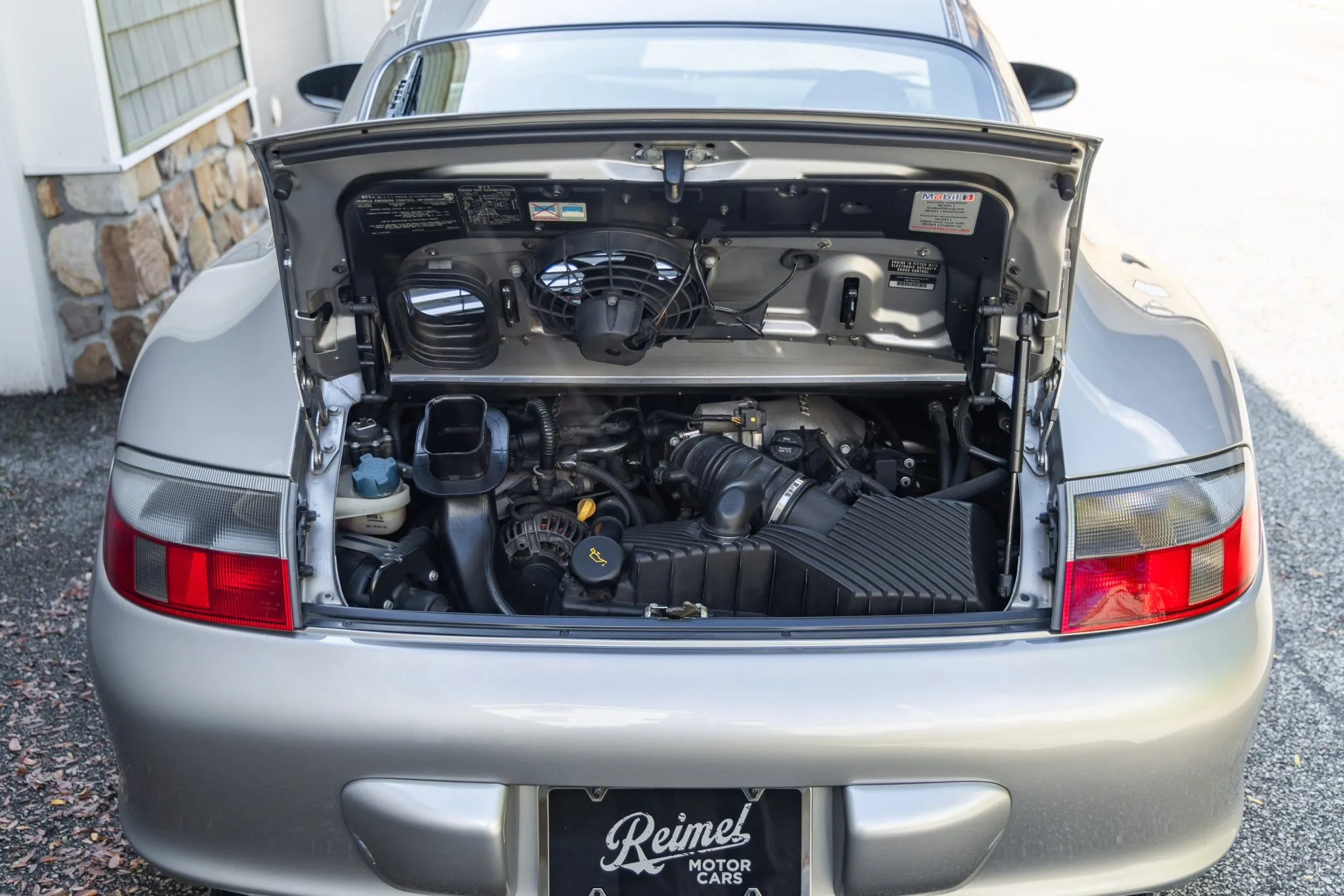 Load larger image of 2004 Porsche 911 40th Anniversary - Stuttcars Classified