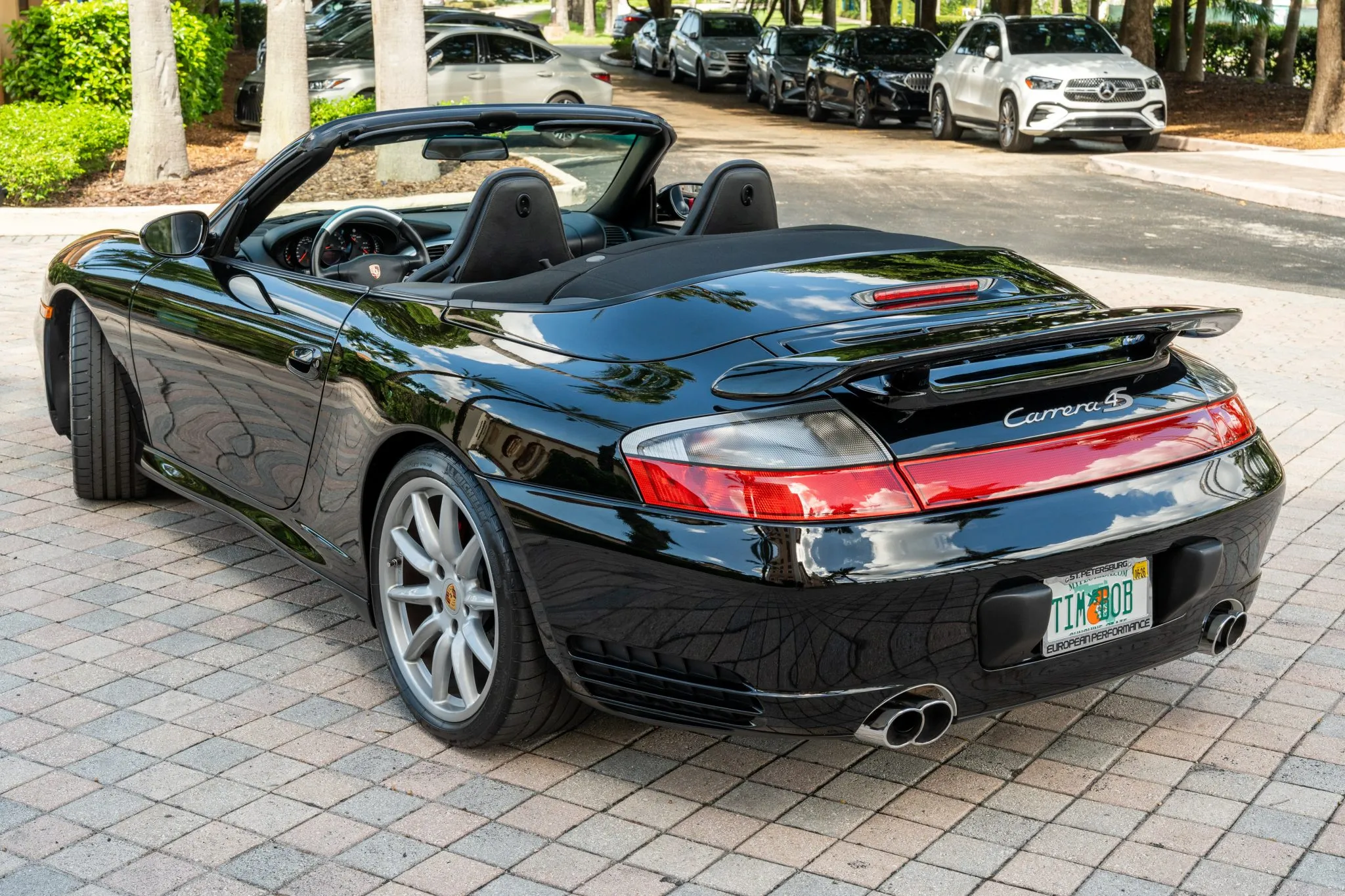 Load larger image of 2004 Porsche 911 Carrera 4S Cabriolet - Stuttcars Classified