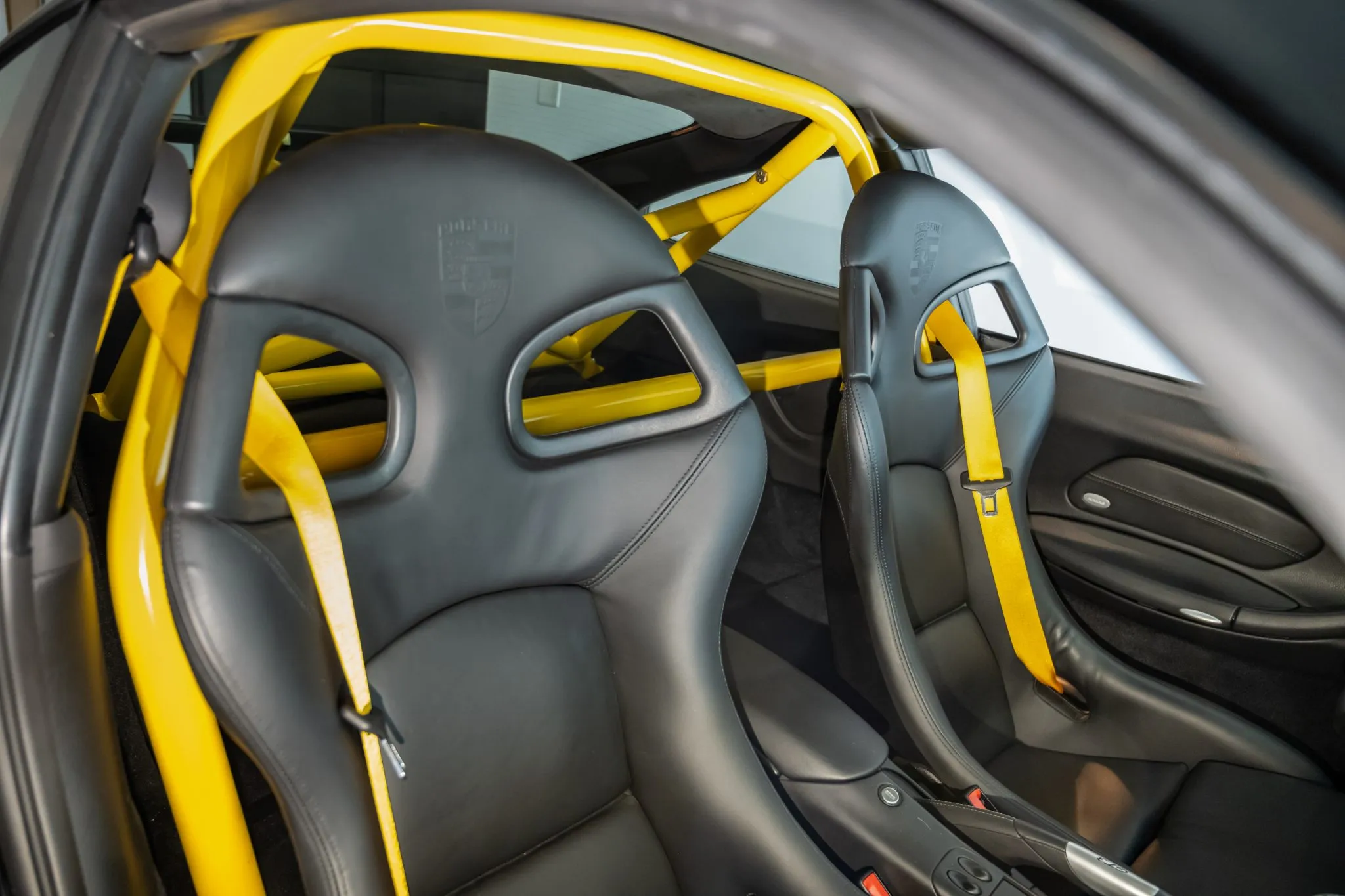 Load larger image of 2004 Porsche 911 GT3 - Stuttcars Classified