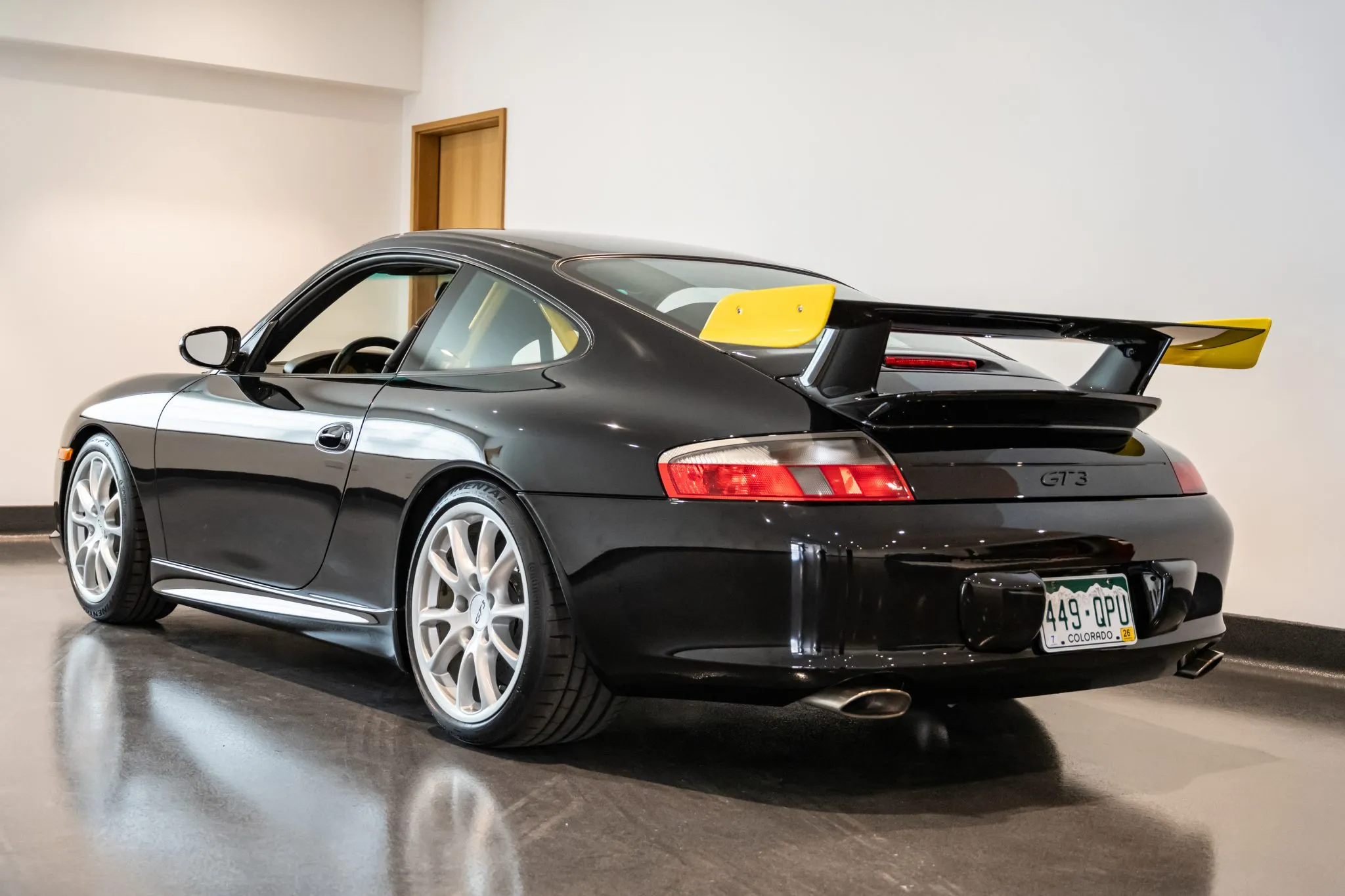 Load larger image of 2004 Porsche 911 GT3 - Stuttcars Classified