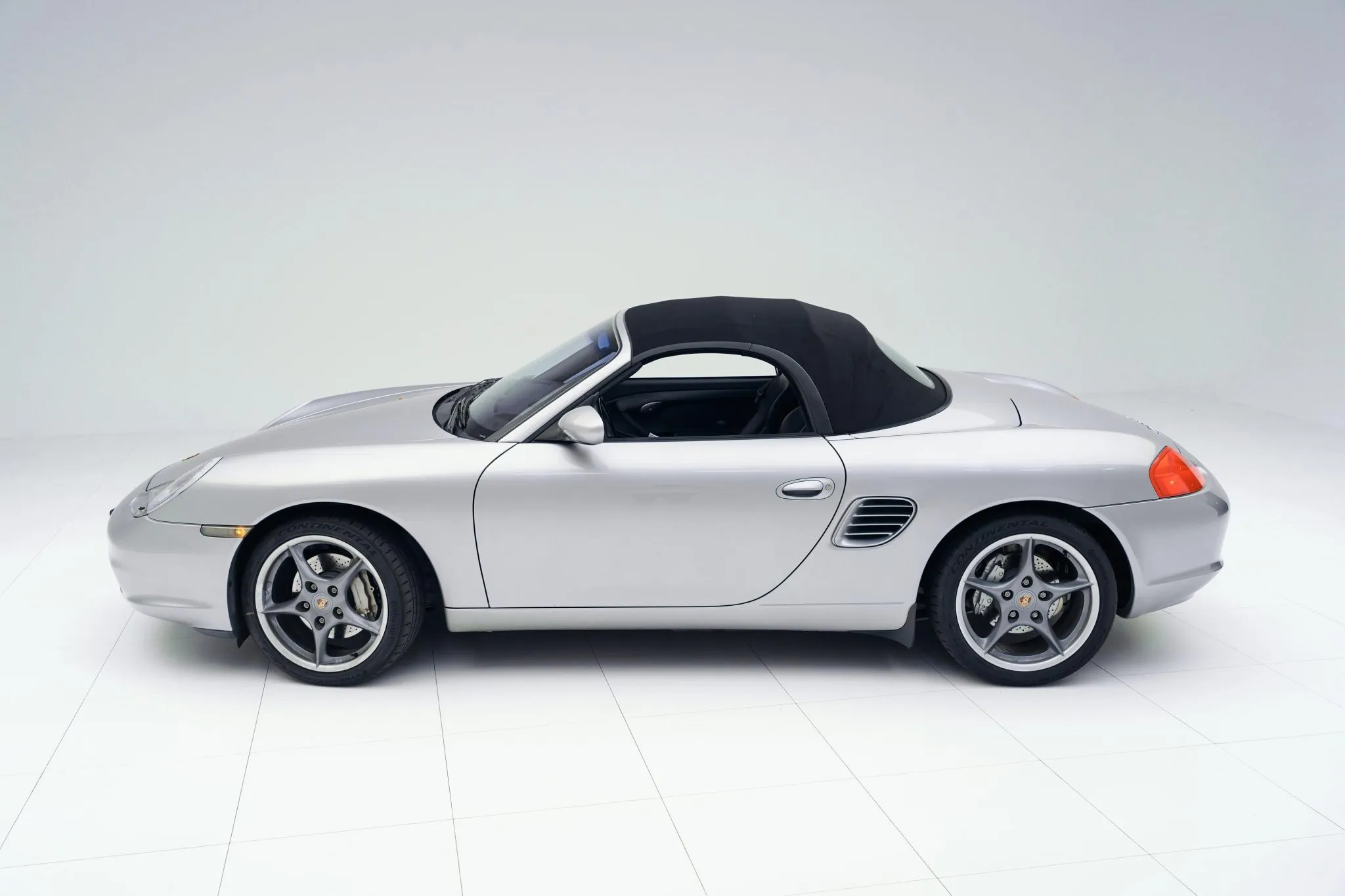 Load larger image of 2004 Porsche Boxster S 550 Anniversary Edition - Stuttcars Classified