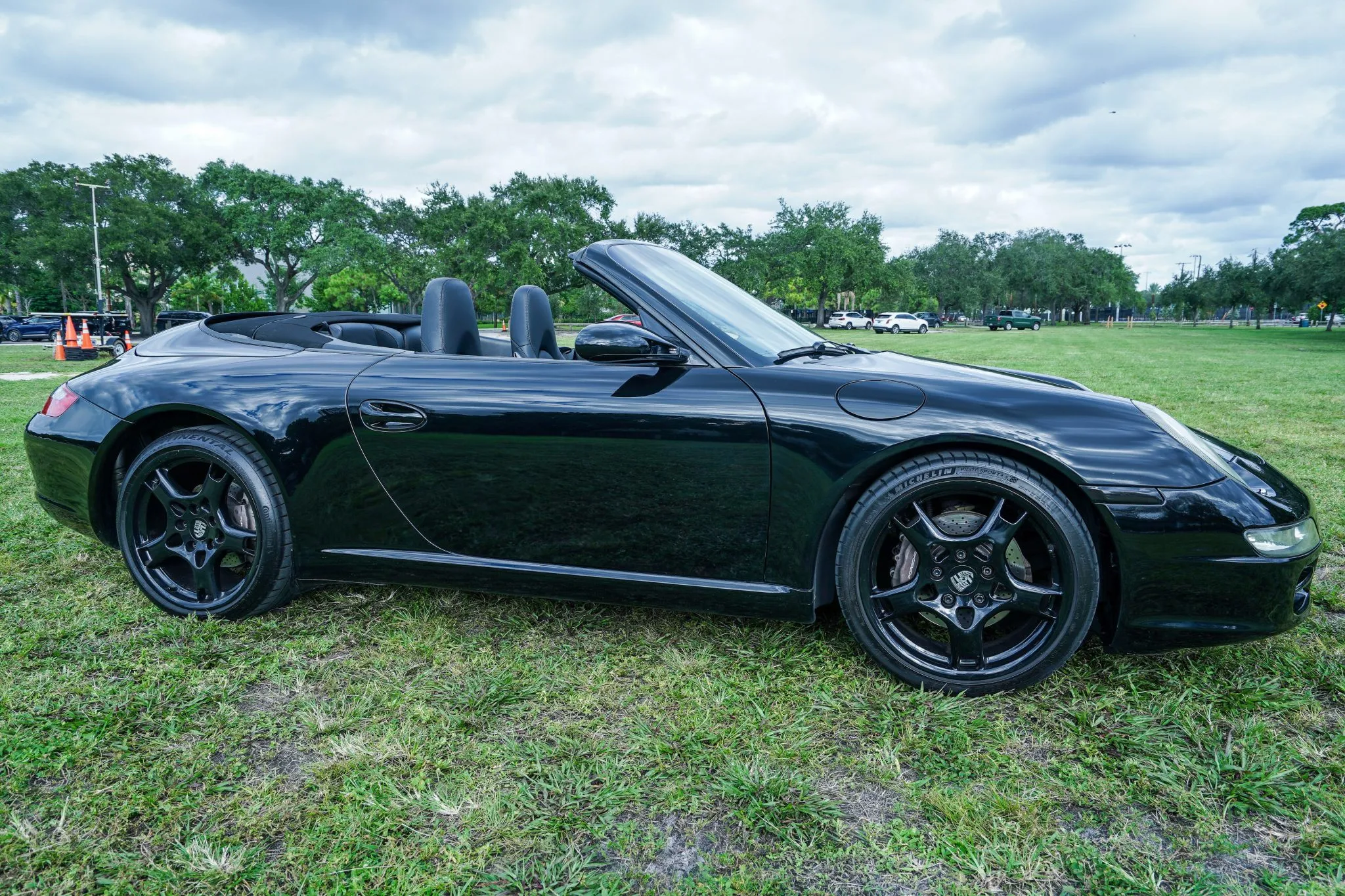 Load larger image of 2005 Porsche 911 Carrera Cabriolet - Stuttcars Classified