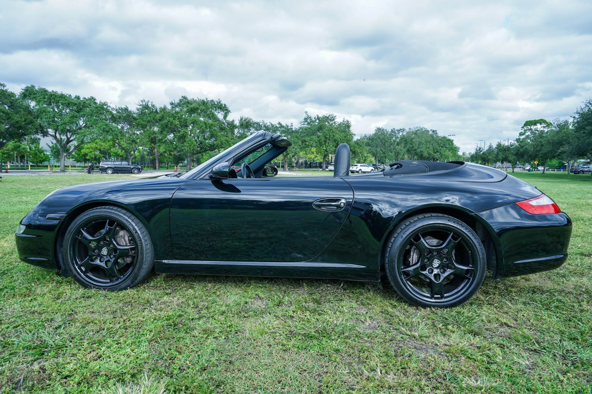 Load larger image of 2005 Porsche 911 Carrera Cabriolet - Stuttcars Classified