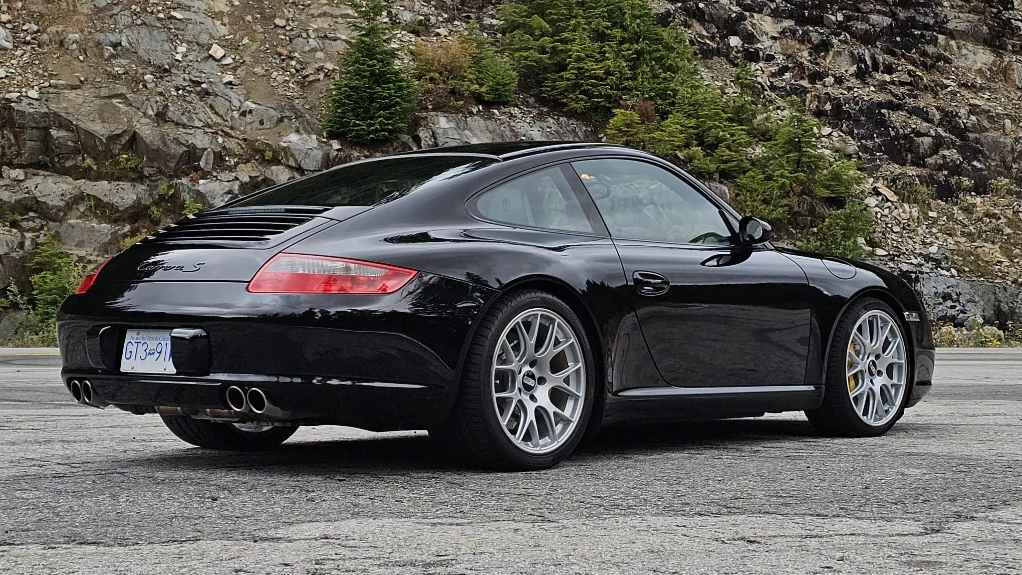 Load larger image of 2005 Porsche 911 Carrera S Coupe - Stuttcars Classified