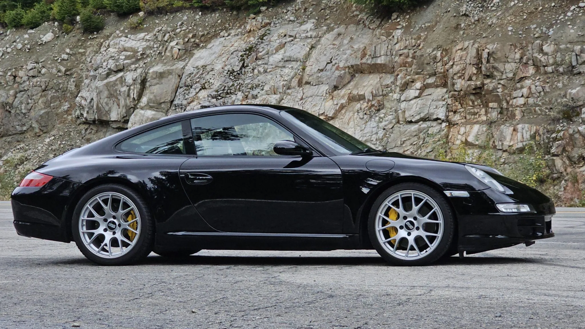 Load larger image of 2005 Porsche 911 Carrera S Coupe - Stuttcars Classified
