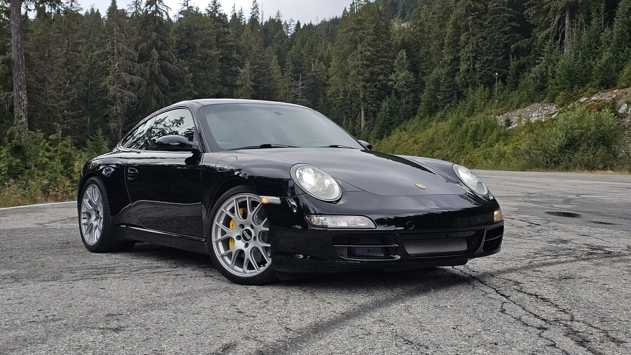 Load larger image of 2005 Porsche 911 Carrera S Coupe - Stuttcars Classified