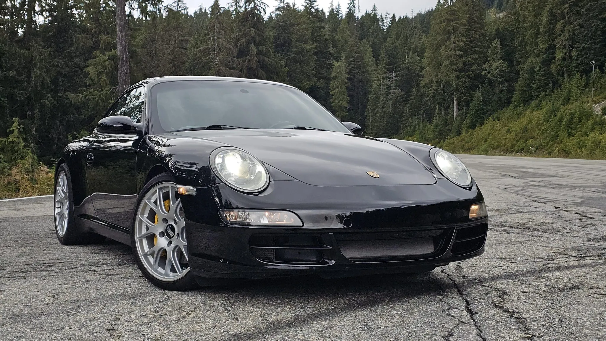 Load larger image of 2005 Porsche 911 Carrera S Coupe - Stuttcars Classified
