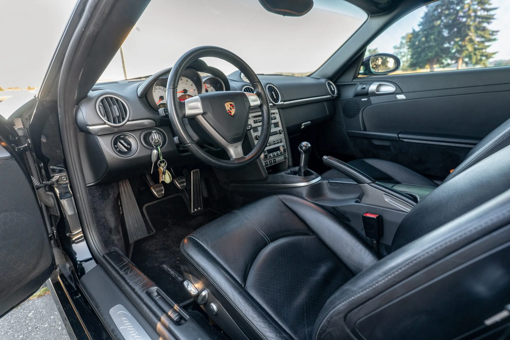 Load larger image of 2006 Porsche Cayman S - Stuttcars Classified