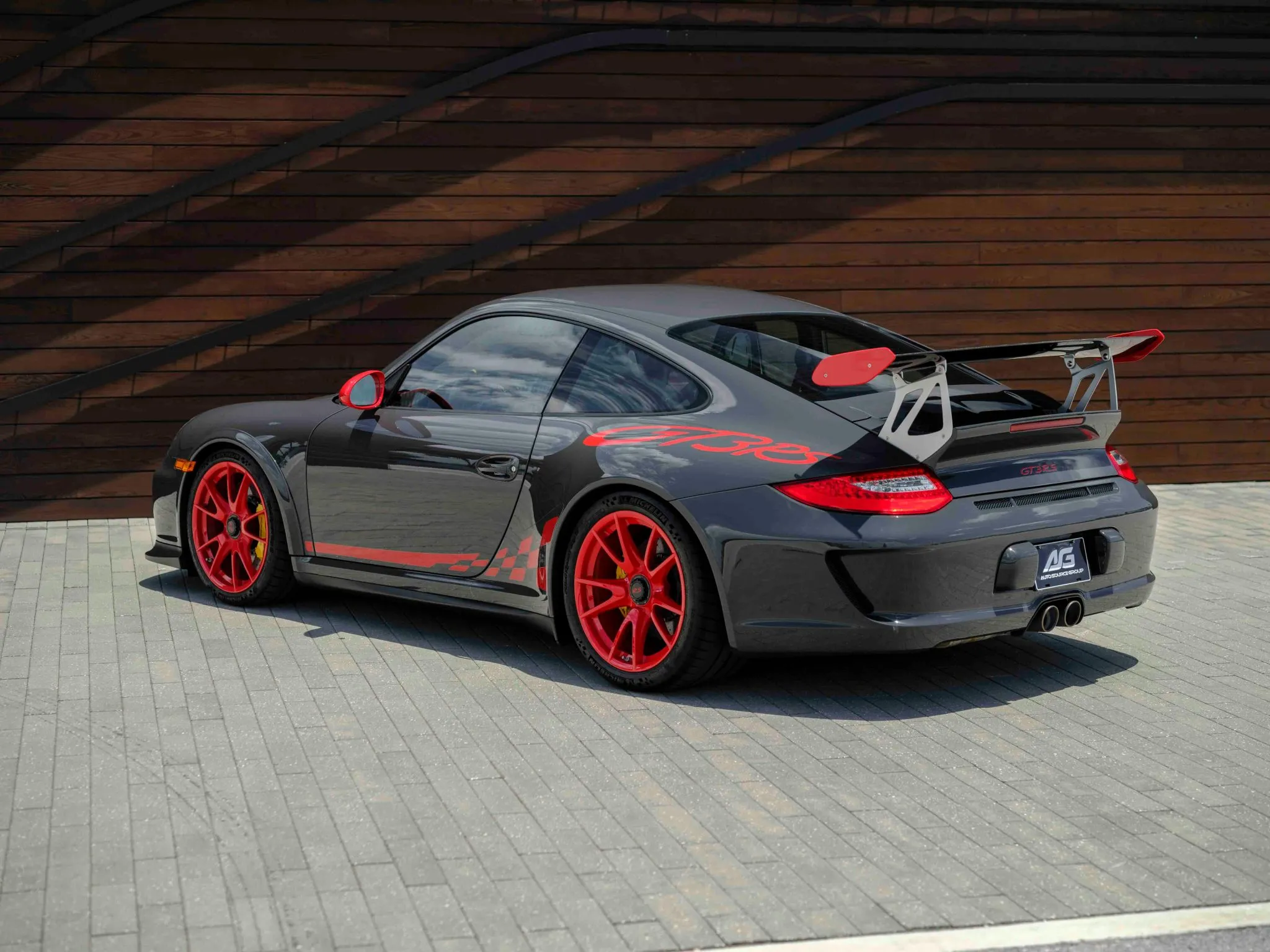 Load larger image of 2011 Porsche 911 GT3 RS - Stuttcars Classified