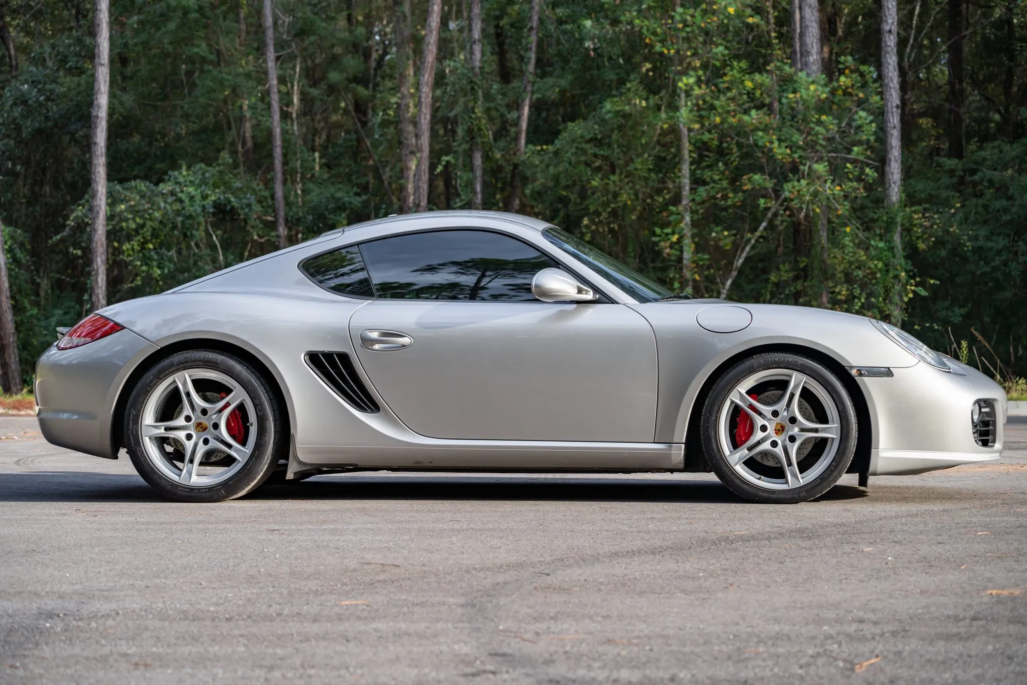 Load larger image of 2011 Porsche Cayman S - Stuttcars Classified