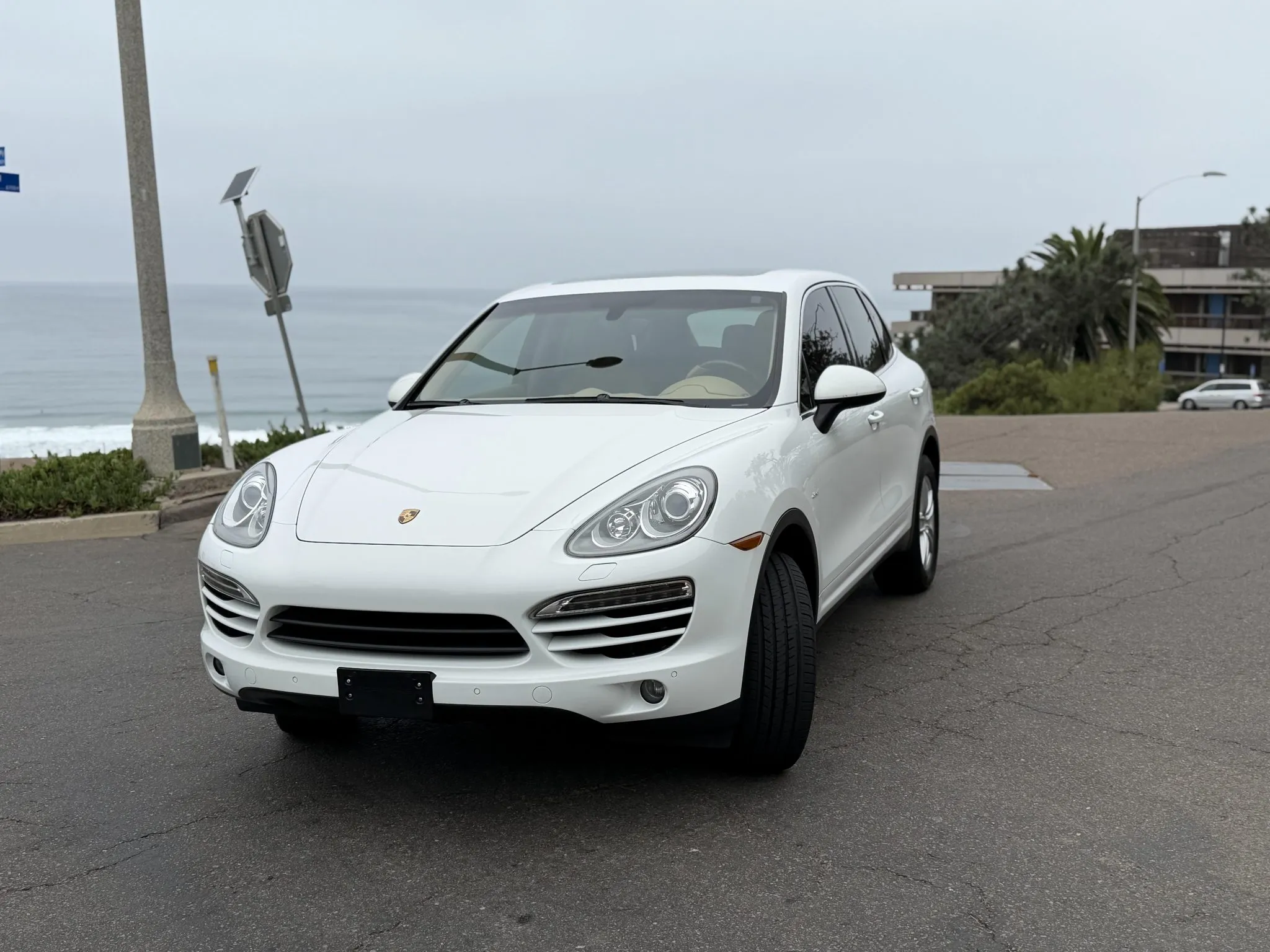 Load larger image of 2013 Porsche Cayenne Diesel - Stuttcars Classified