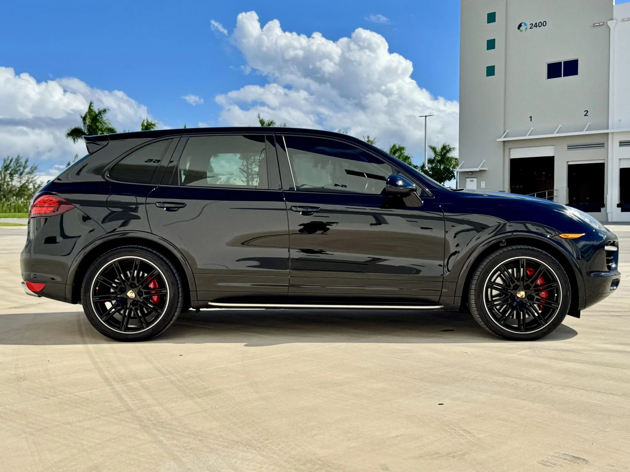 Load larger image of 2014 Porsche Cayenne Turbo S - Stuttcars Classified