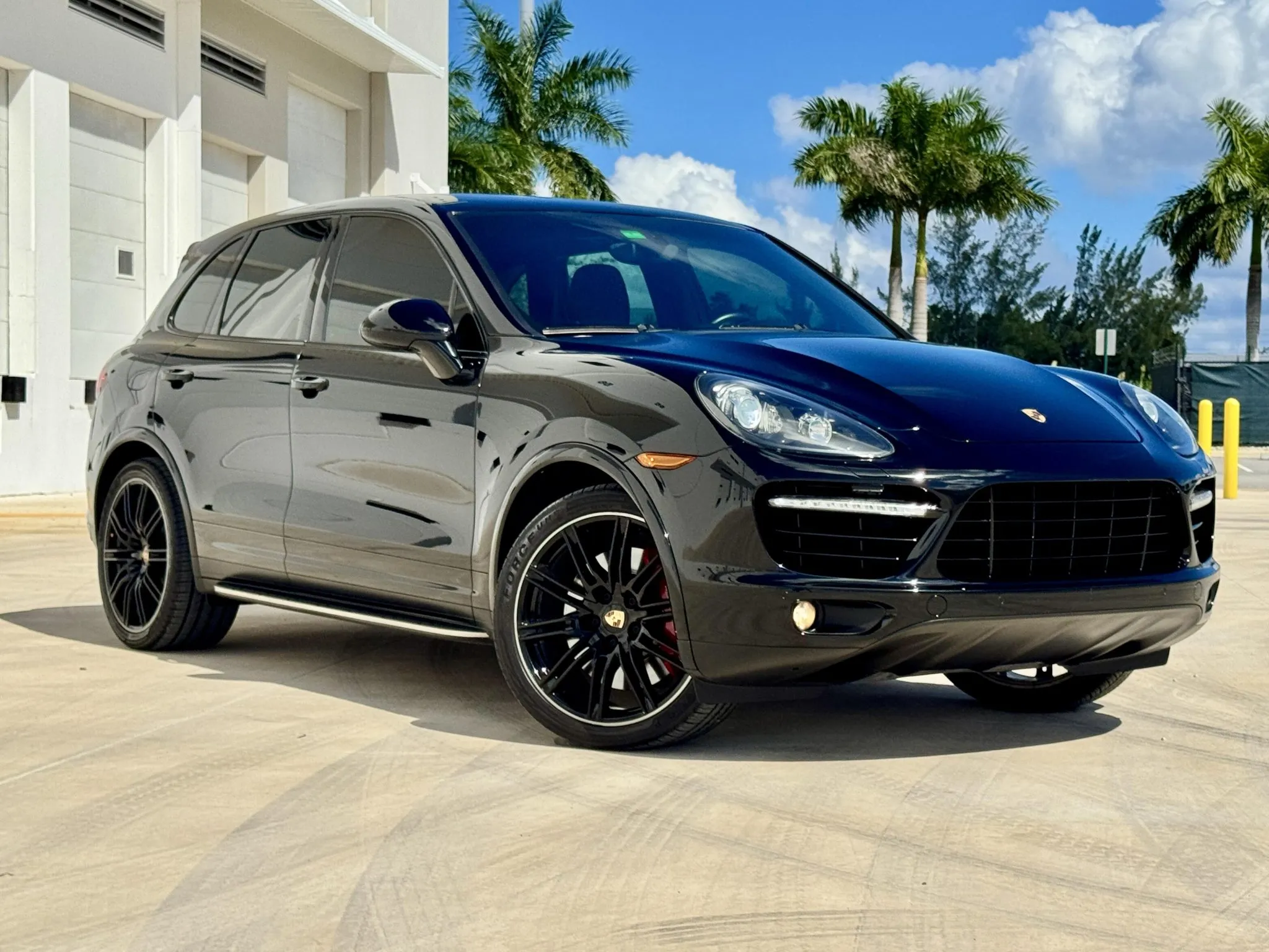 Load larger image of 2014 Porsche Cayenne Turbo S - Stuttcars Classified