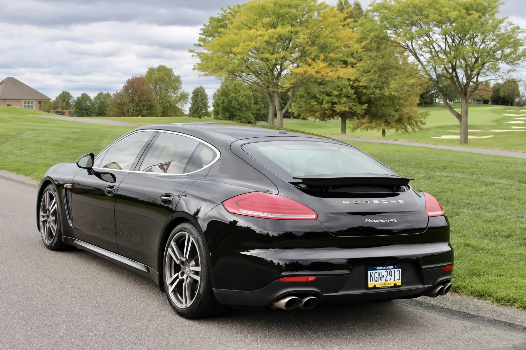 Load larger image of 2014 Porsche Panamera 4S Executive - Stuttcars Classified