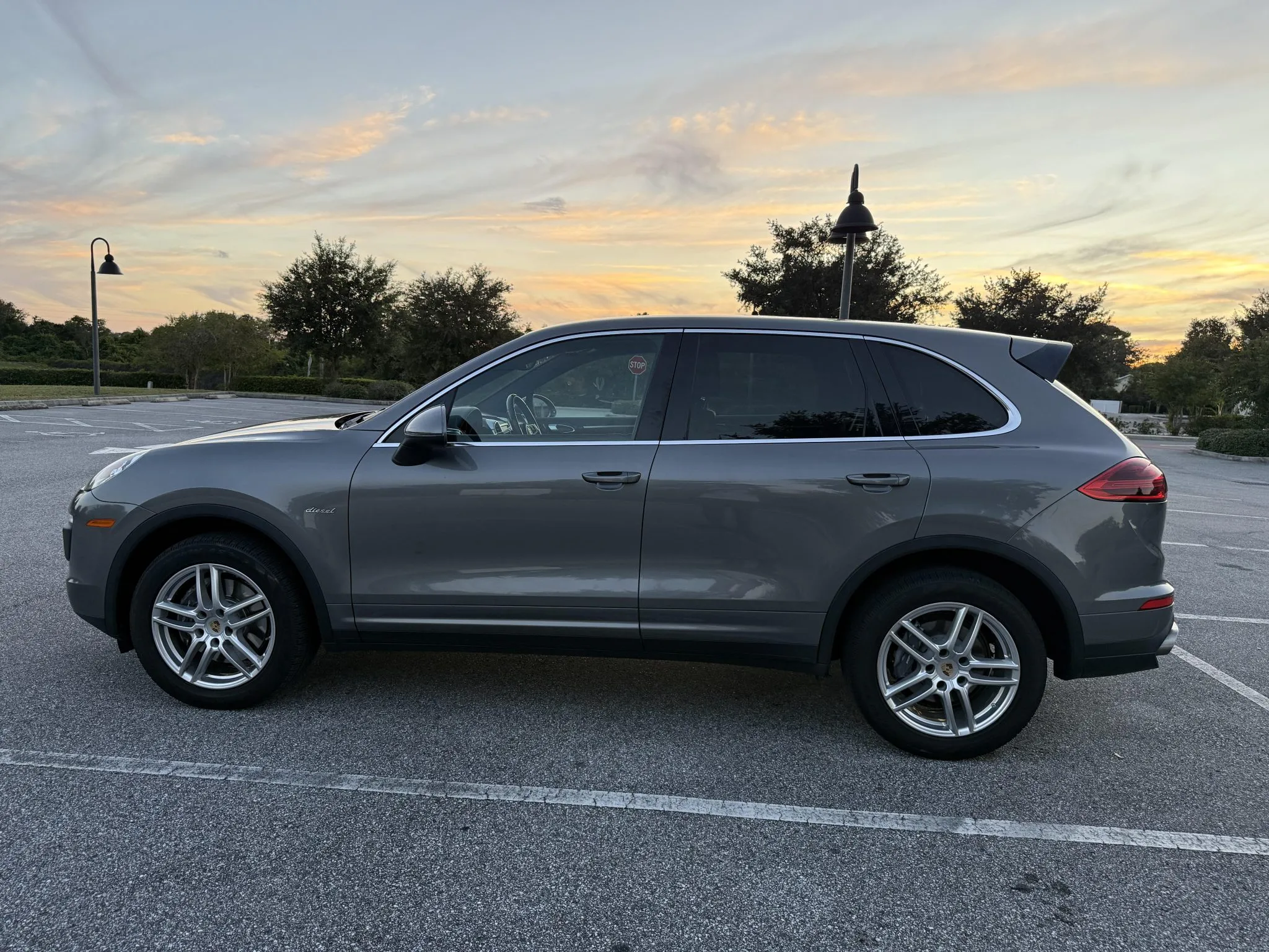 Load larger image of 2015 Porsche Cayenne Diesel - Stuttcars Classified
