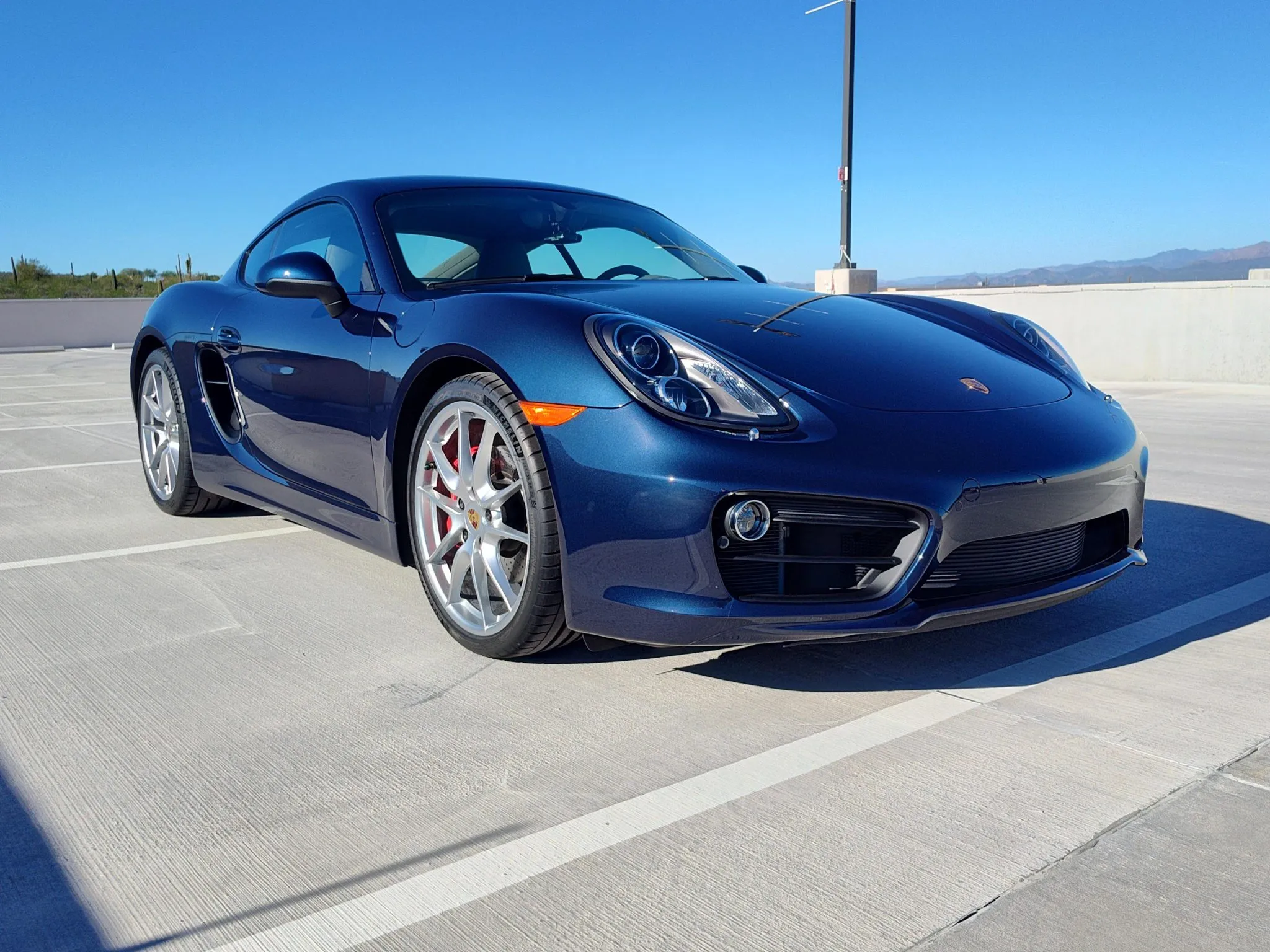 Load larger image of 2015 Porsche Cayman S - Stuttcars Classified