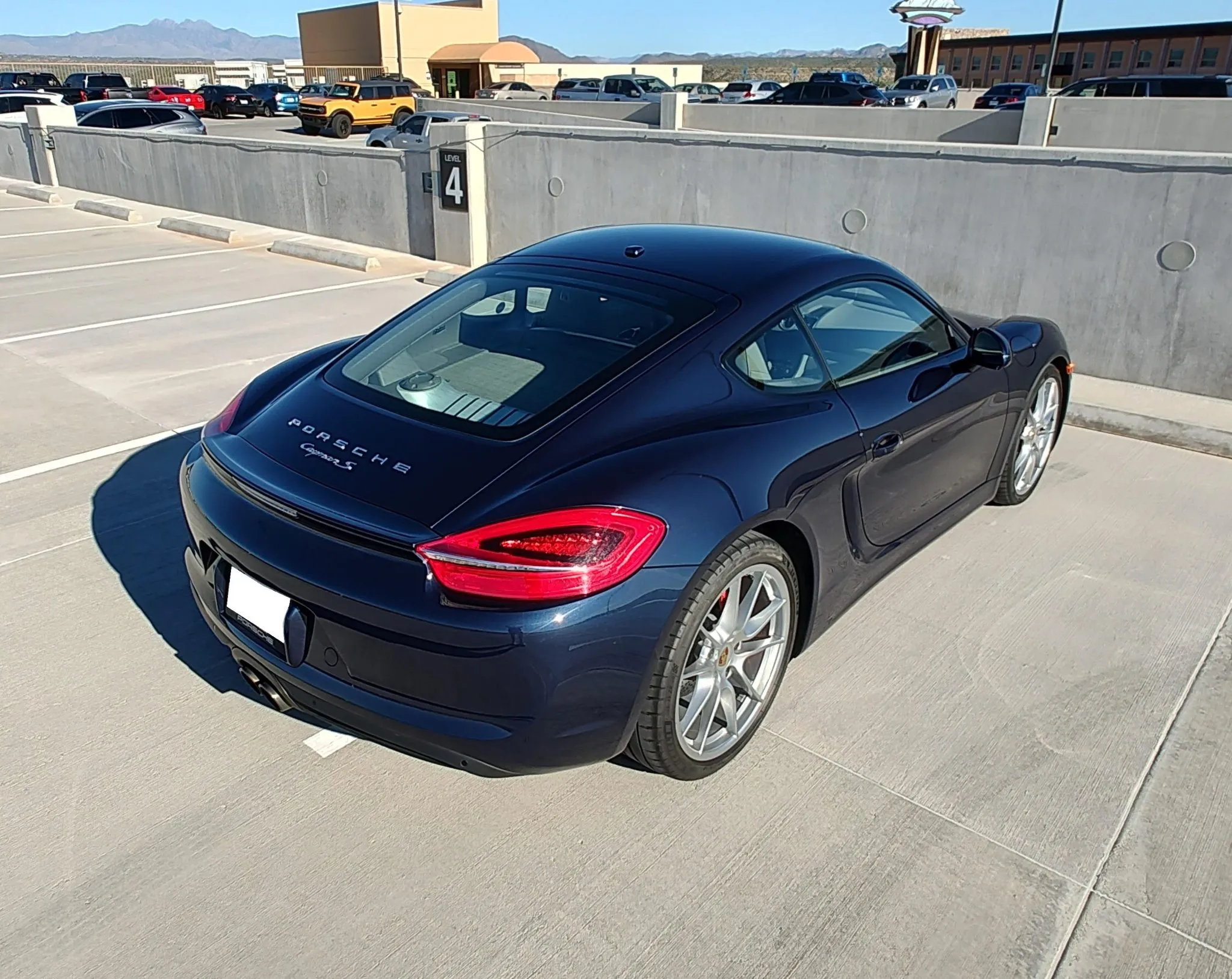 Load larger image of 2015 Porsche Cayman S - Stuttcars Classified