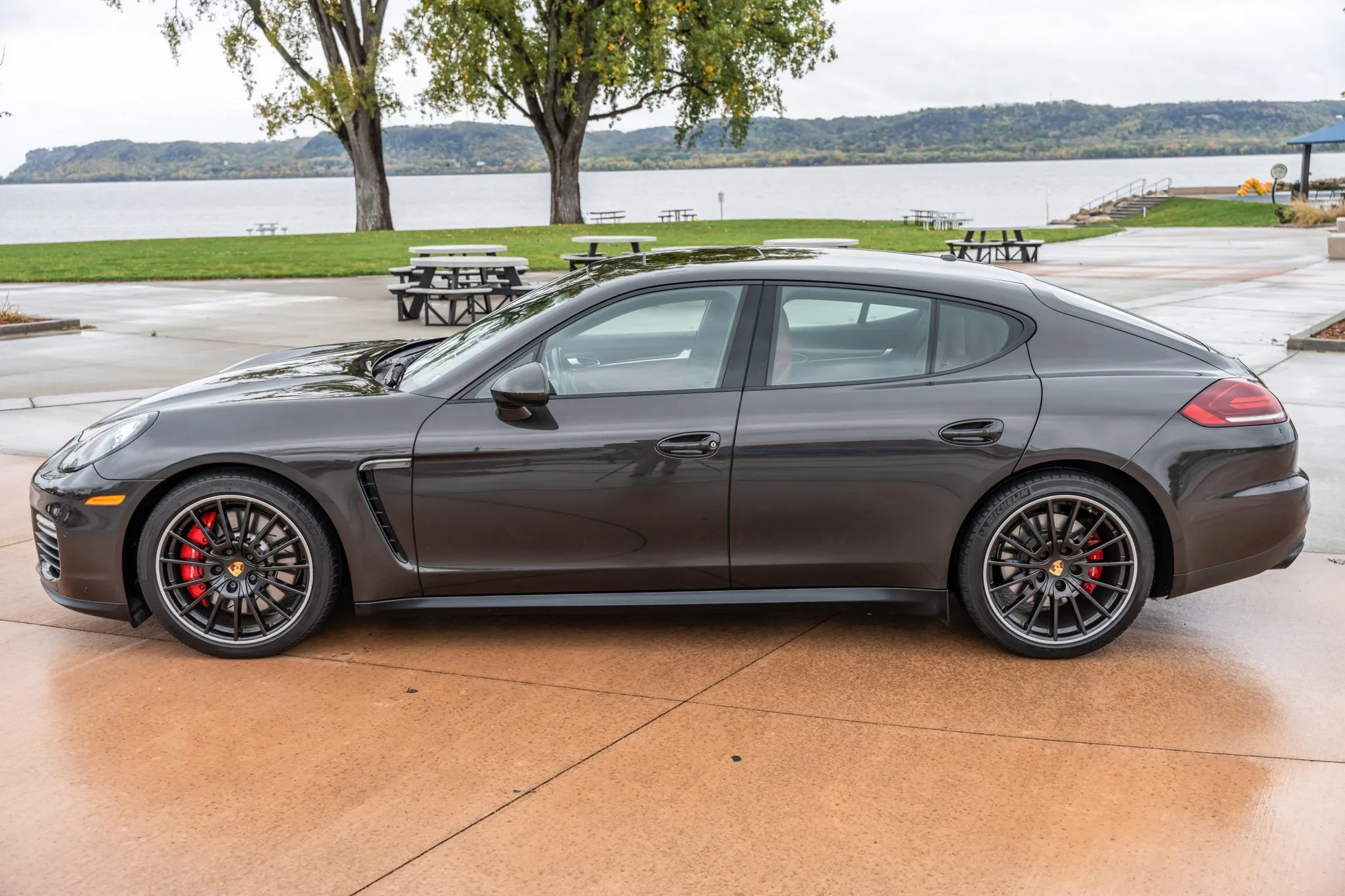 Load larger image of 2015 Porsche Panamera GTS - Stuttcars Classified