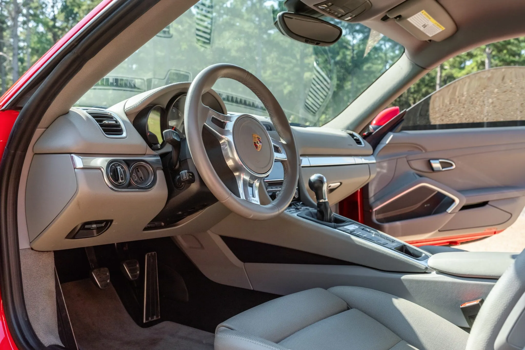Load larger image of 2016 Porsche Cayman S - Stuttcars Classified