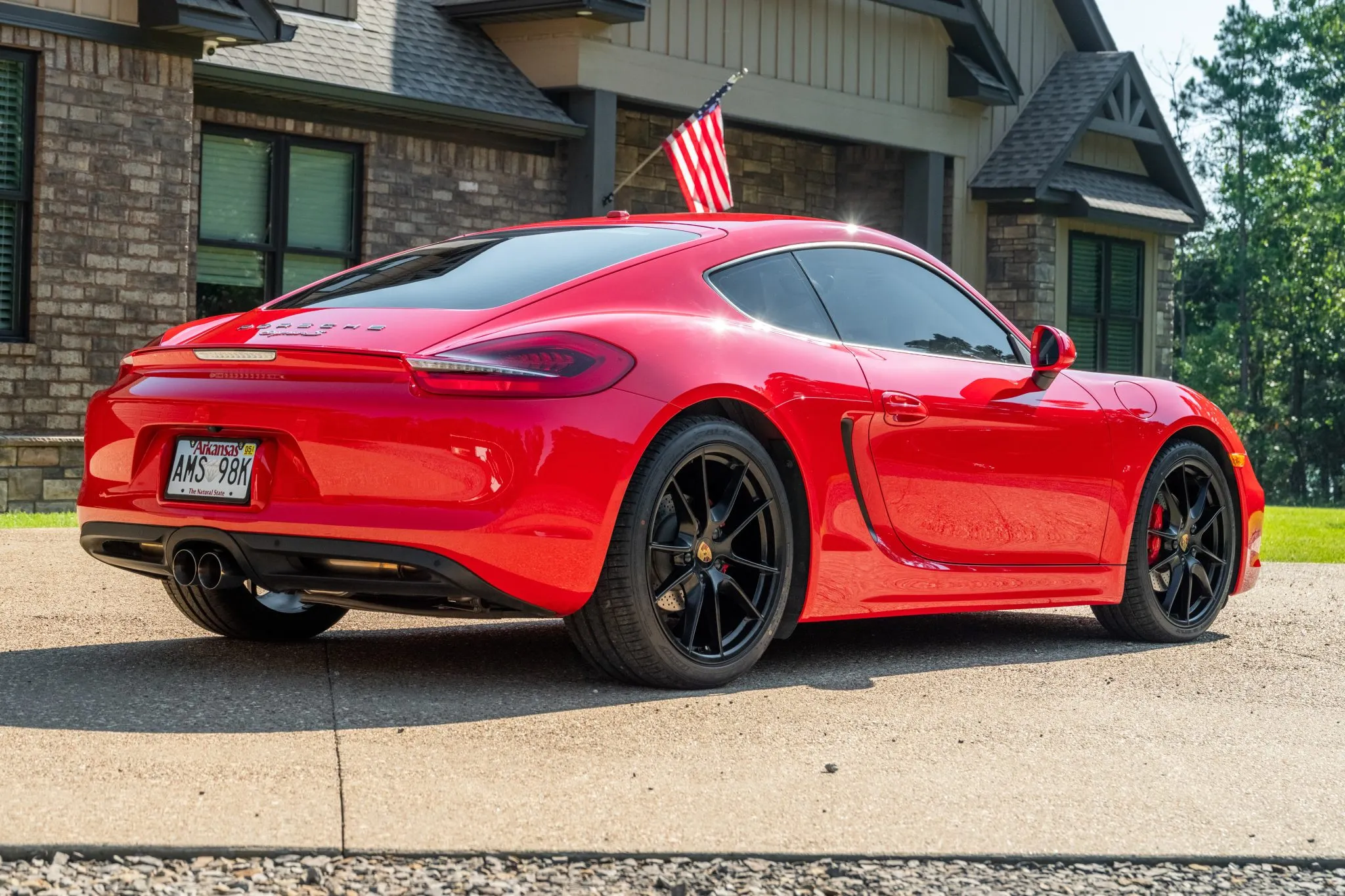 Load larger image of 2016 Porsche Cayman S - Stuttcars Classified