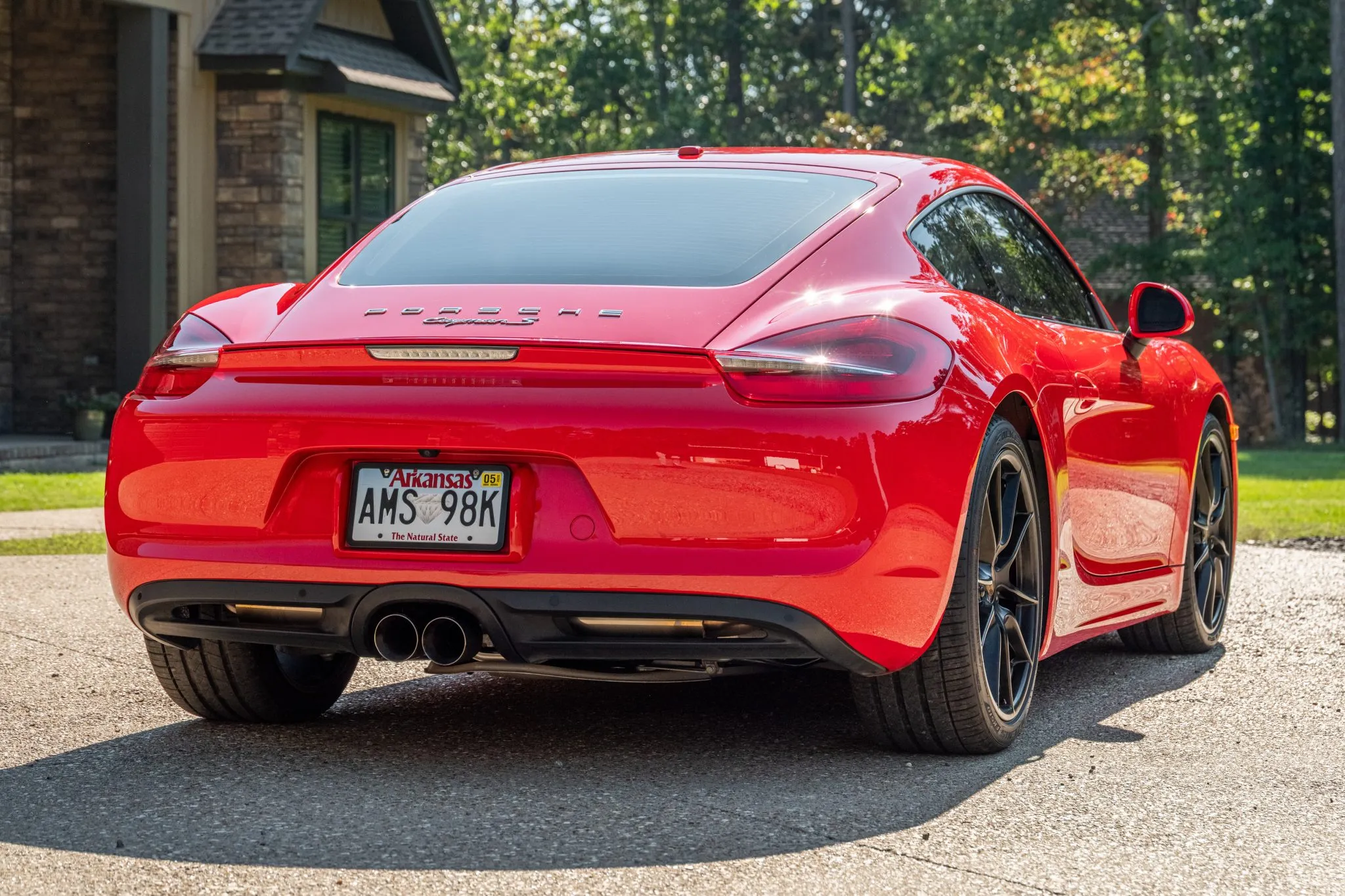 Load larger image of 2016 Porsche Cayman S - Stuttcars Classified