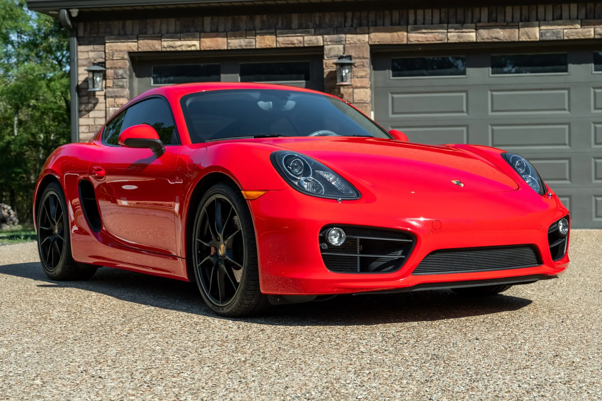 Load larger image of 2016 Porsche Cayman S - Stuttcars Classified
