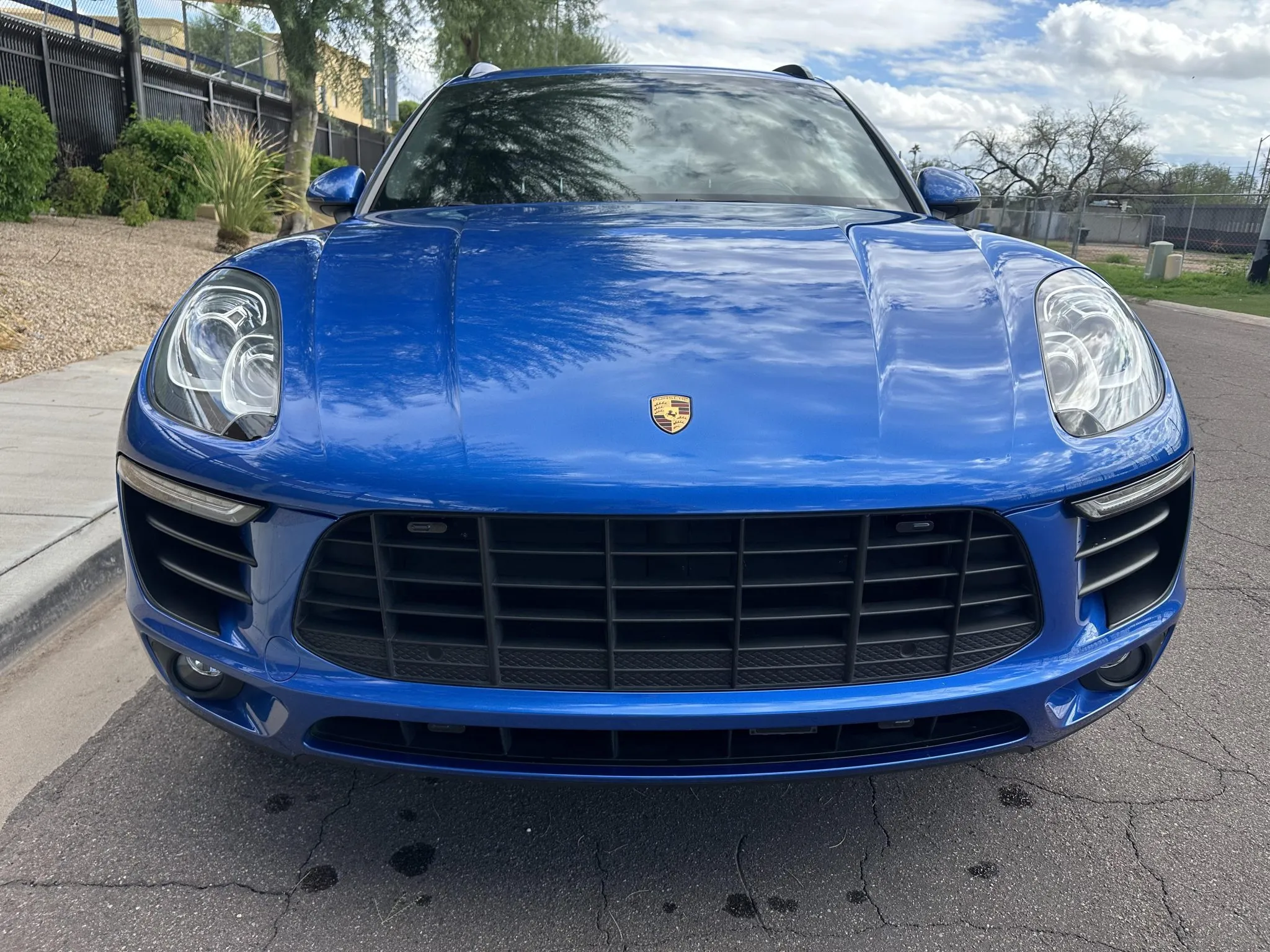 Load larger image of 2016 Porsche Macan S - Stuttcars Classified