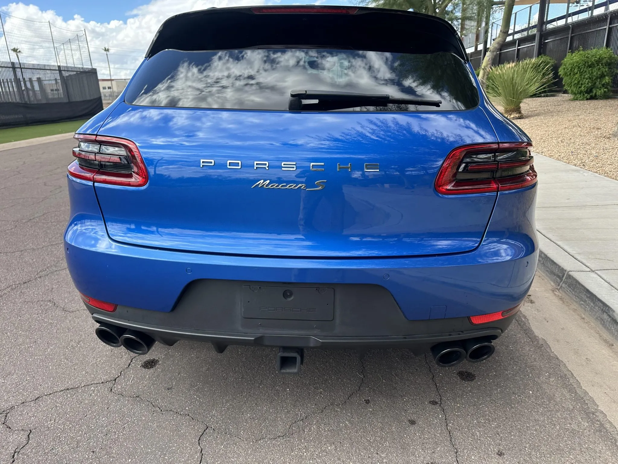 Load larger image of 2016 Porsche Macan S - Stuttcars Classified